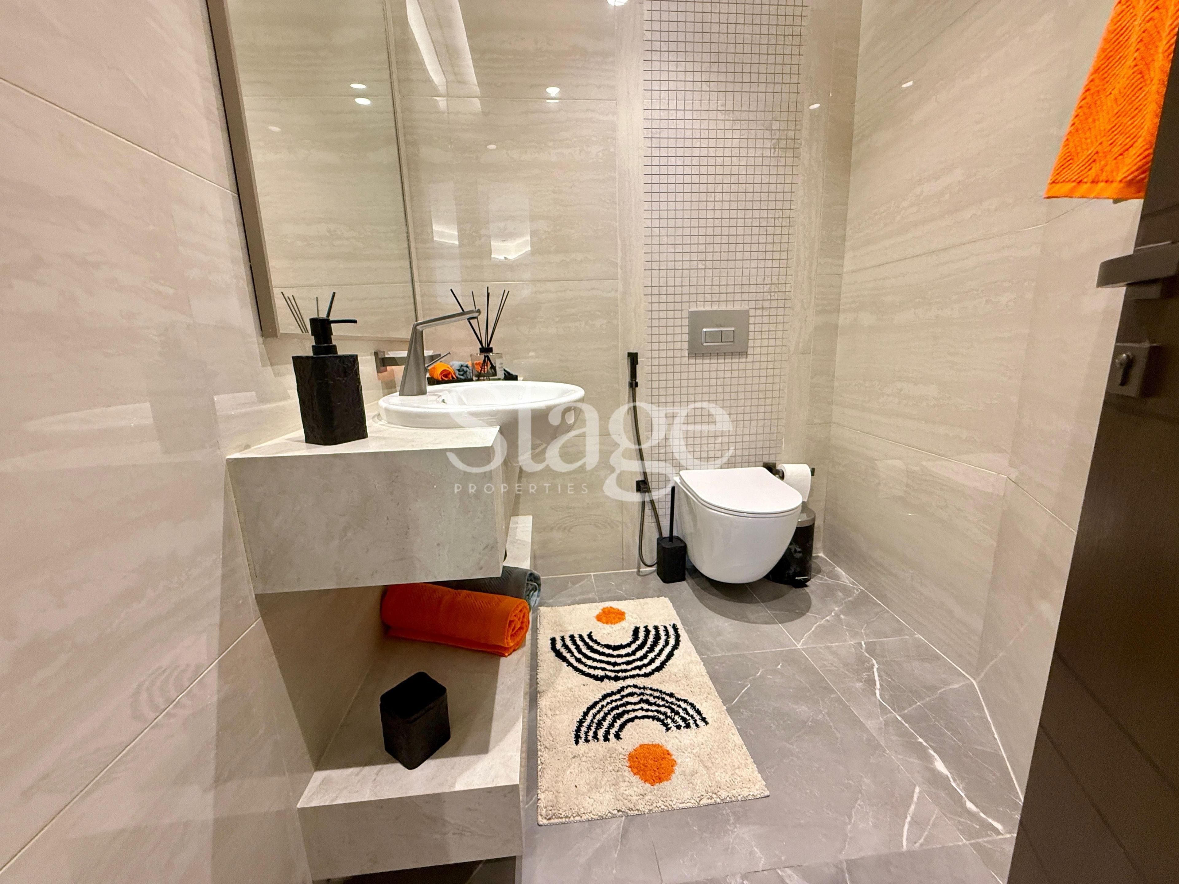 شقة من غرفتي نوم للإيجار في Business Bay، Dubai AP8130L