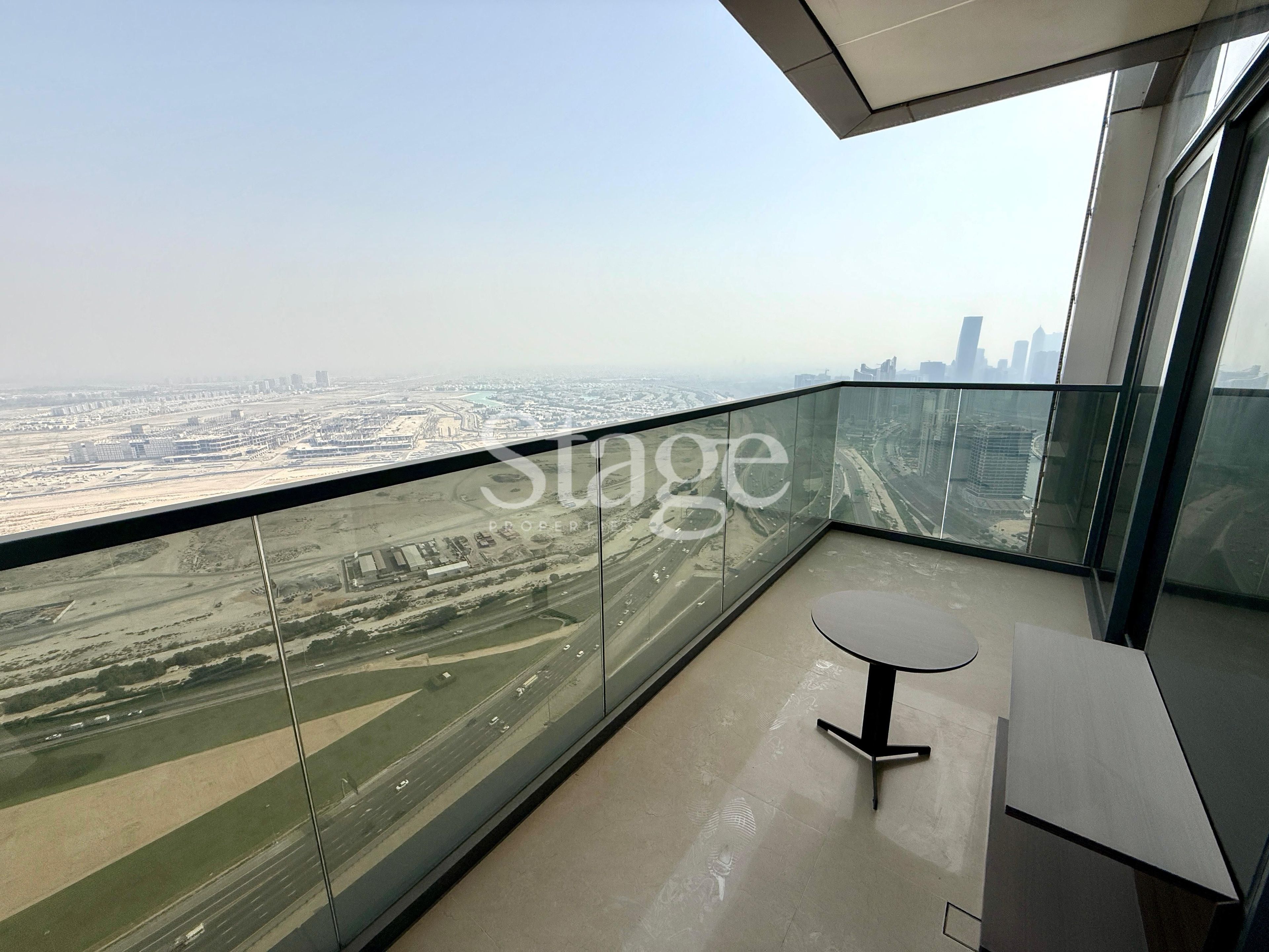 شقة من غرفتي نوم للإيجار في Business Bay، Dubai AP8130L