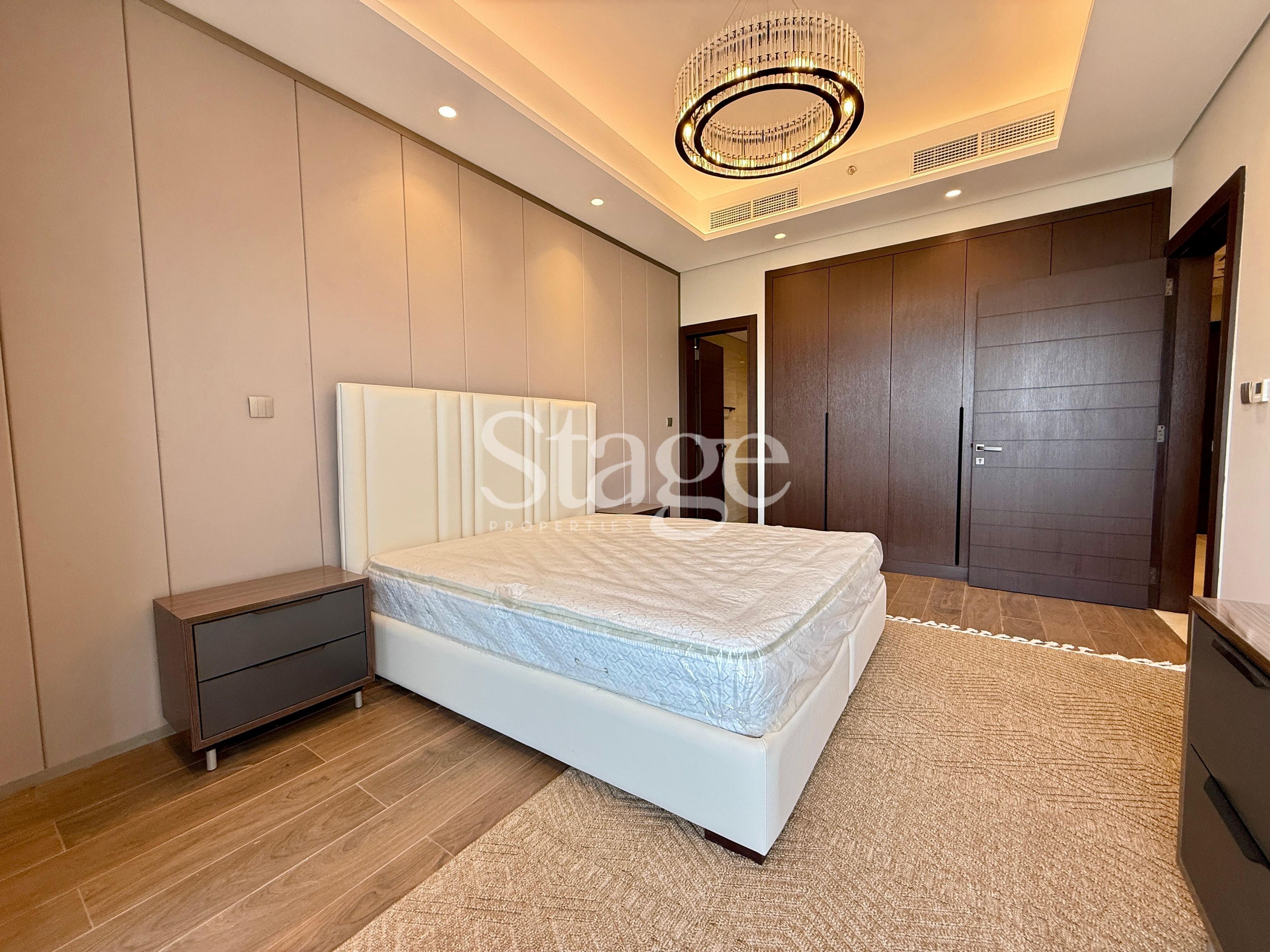1 bedroom apartment for Rent in Business Bay, Dubai AP8117L