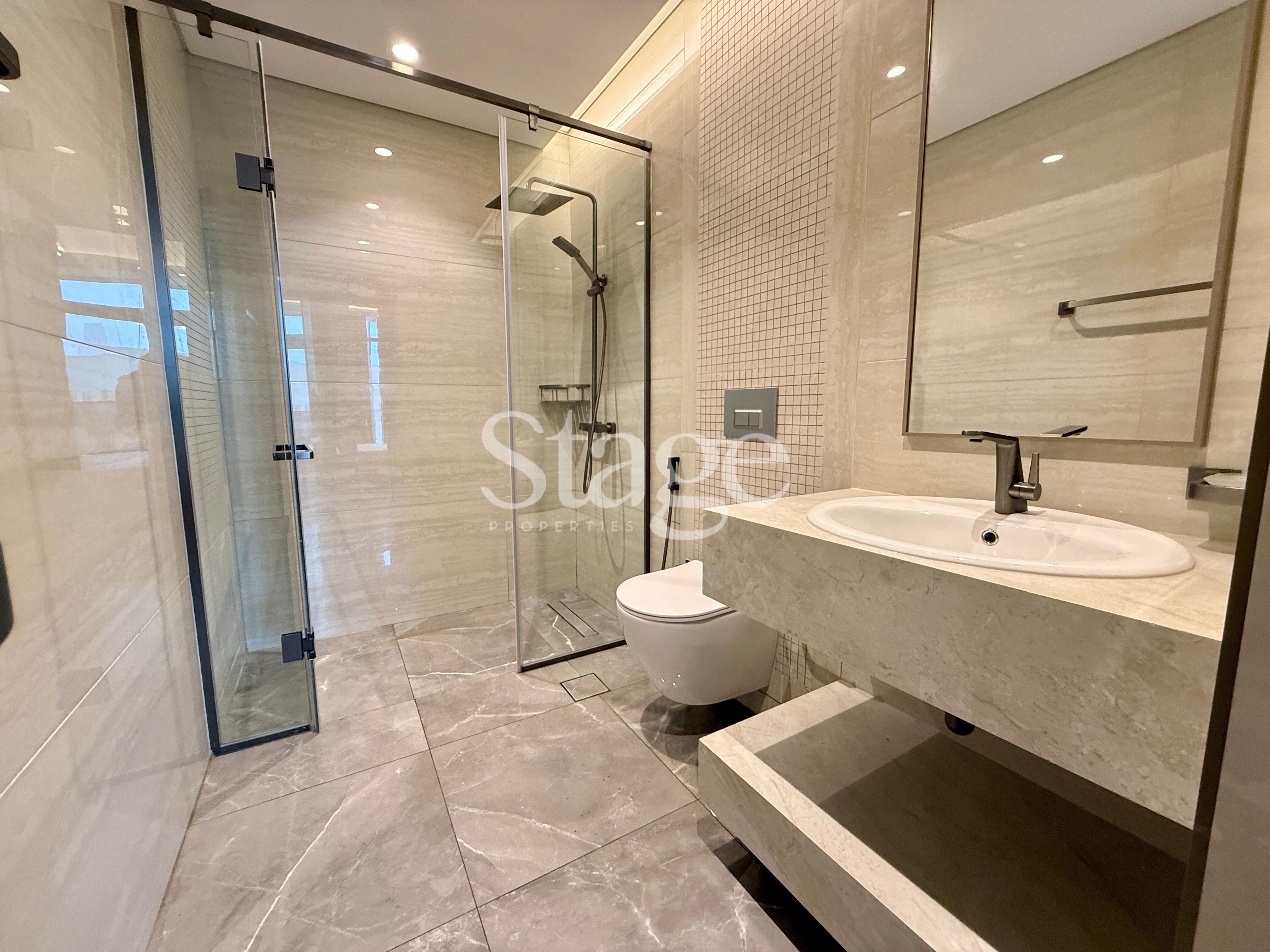 1 bedroom apartment for Rent in Business Bay, Dubai AP8117L