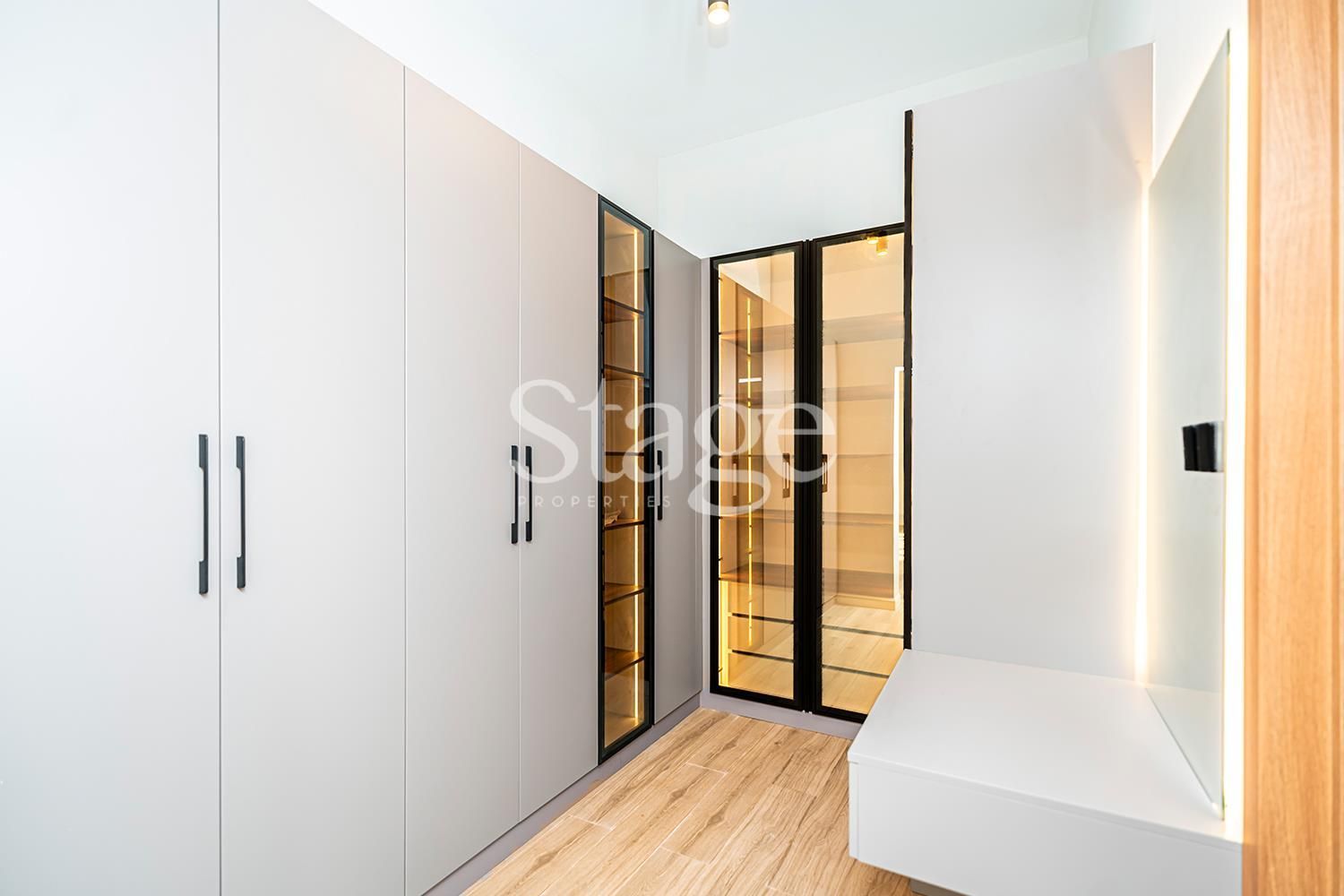 6 bedrooms common for Rent in Al Barsha, Dubai VI8013L