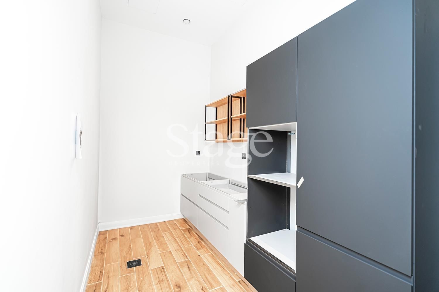 6 bedrooms common for Rent in Al Barsha, Dubai VI8013L