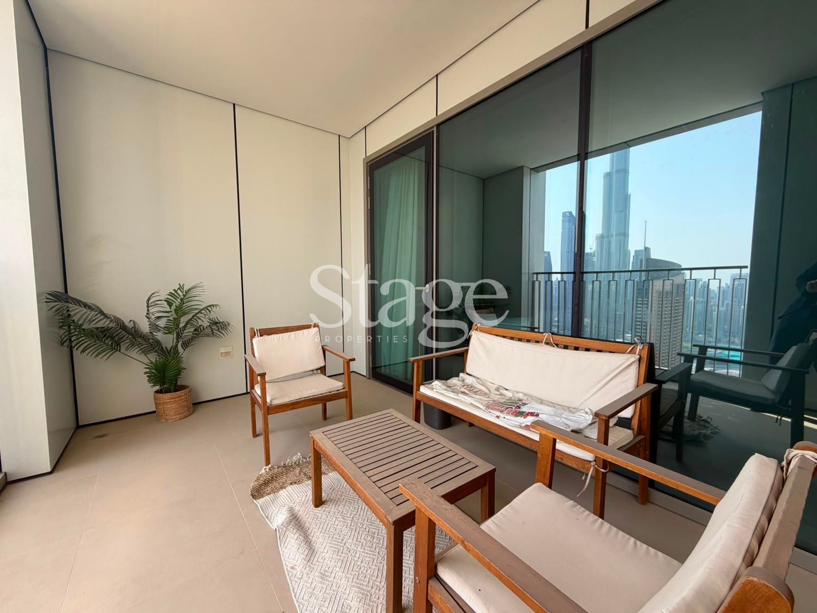 شقة من ٣ غرف نوم للإيجار في Downtown Dubai، Dubai AP9893L