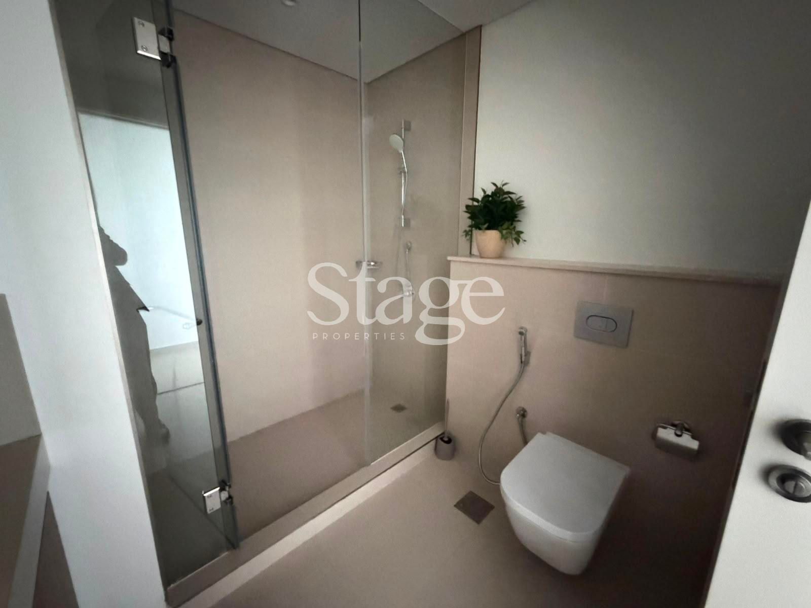 شقة من ٣ غرف نوم للإيجار في Downtown Dubai، Dubai AP9893L