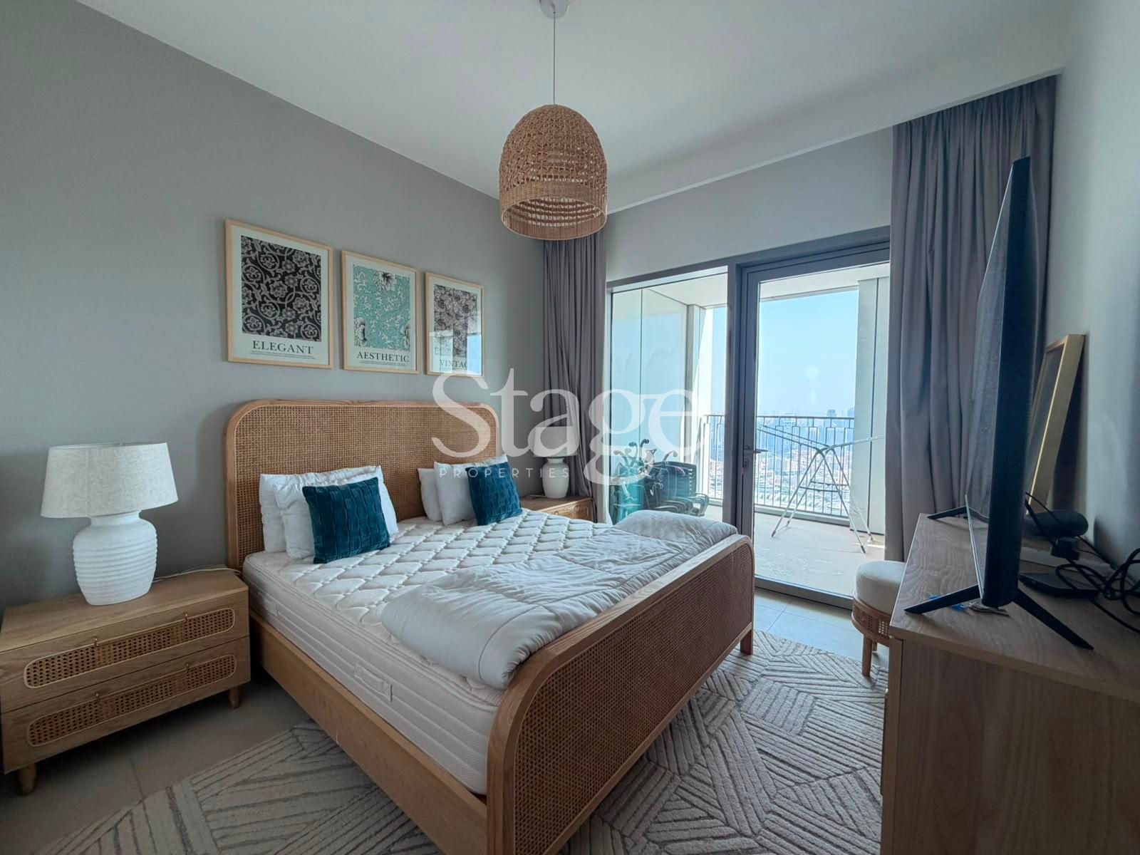 شقة من ٣ غرف نوم للإيجار في Downtown Dubai، Dubai AP9893L