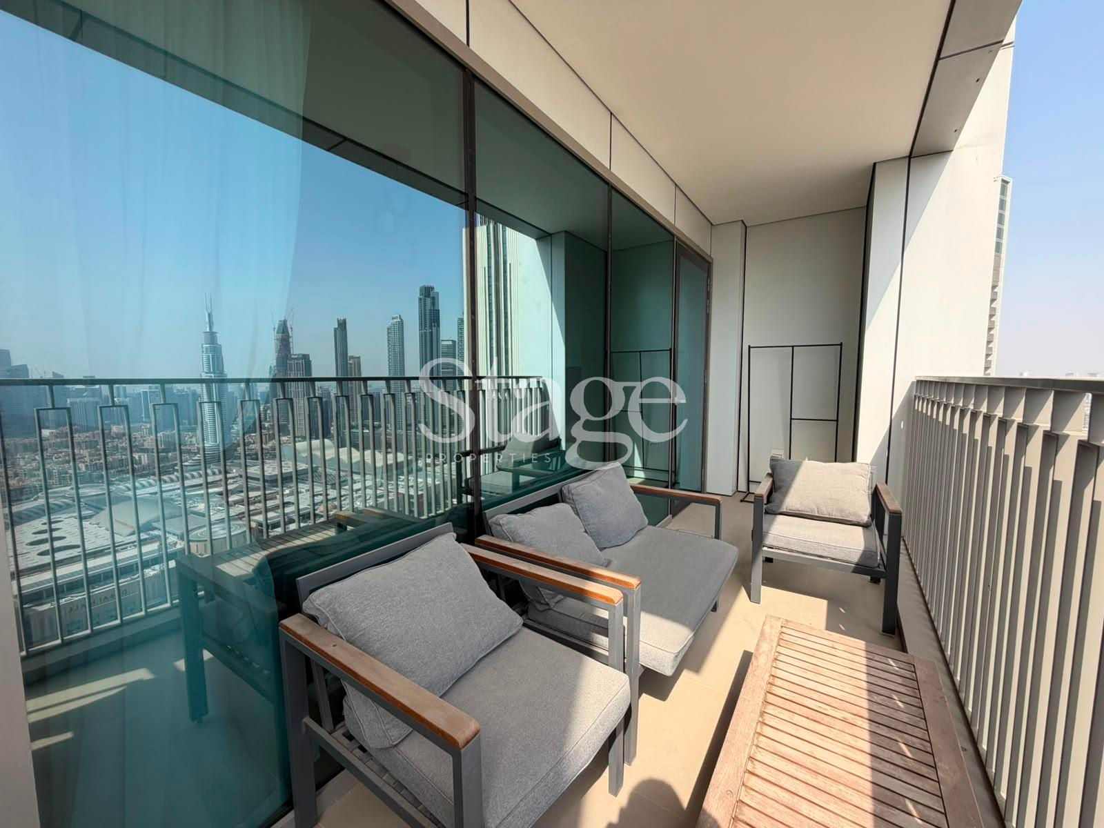 شقة من ٣ غرف نوم للإيجار في Downtown Dubai، Dubai AP9893L