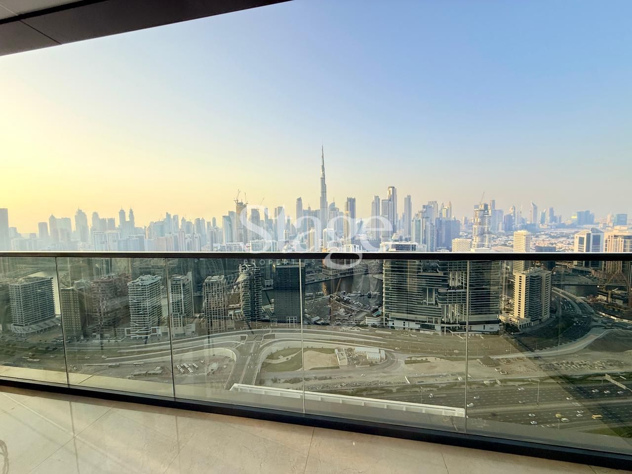 1 bedroom apartment for Rent in Business Bay, Dubai AP9266L