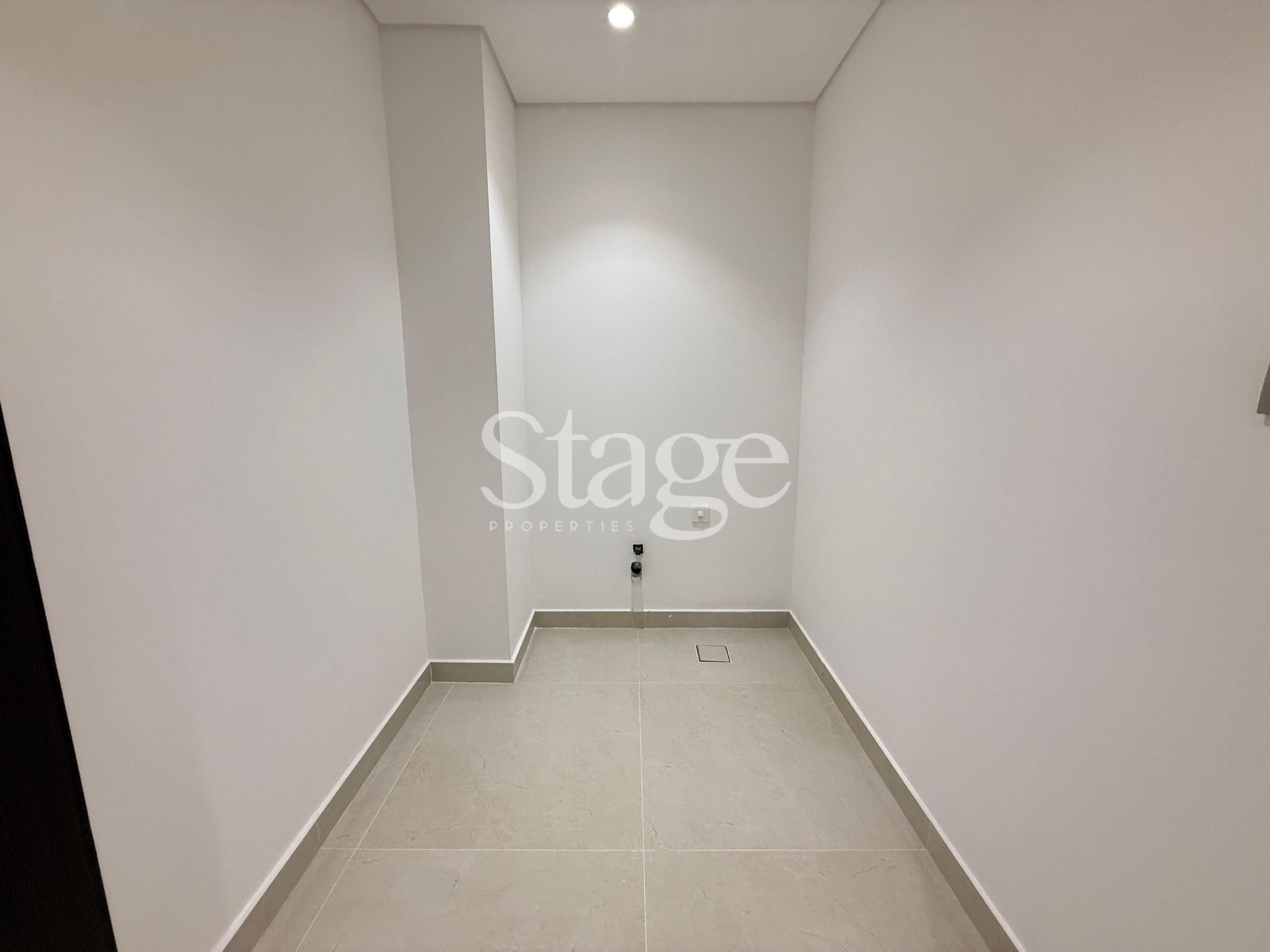 شقة من ٣ غرف نوم للإيجار في Business Bay، Dubai AP8132L