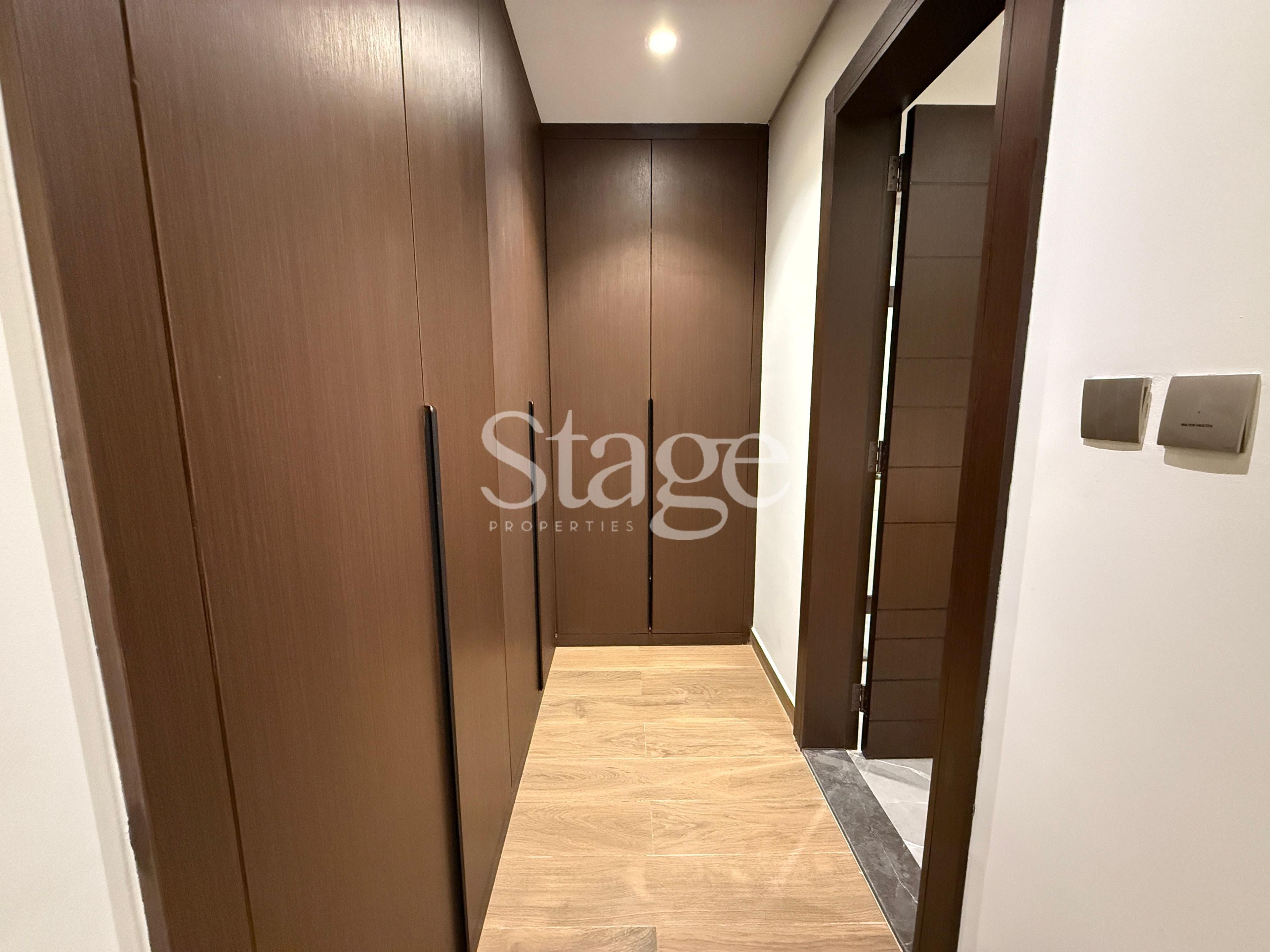 شقة من ٣ غرف نوم للإيجار في Business Bay، Dubai AP8132L