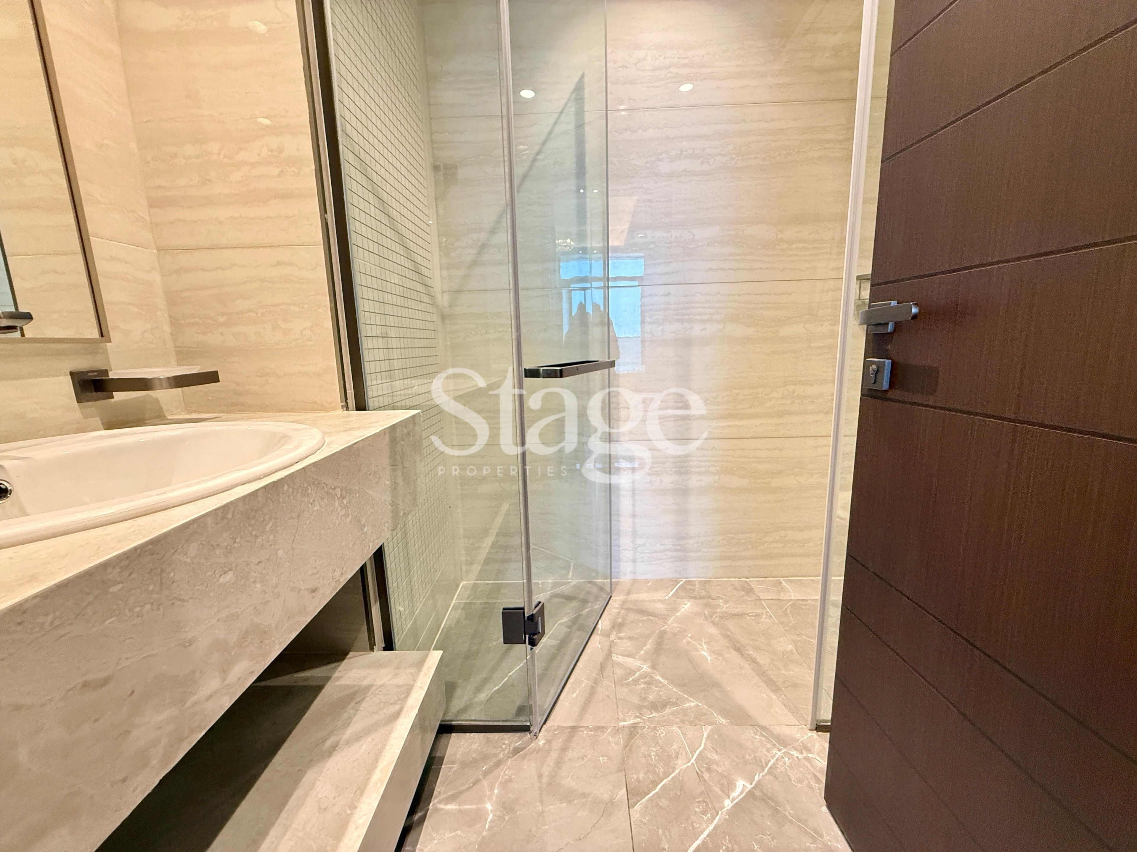 2 bedrooms apartment for Sale in Business Bay, Dubai AP8131S