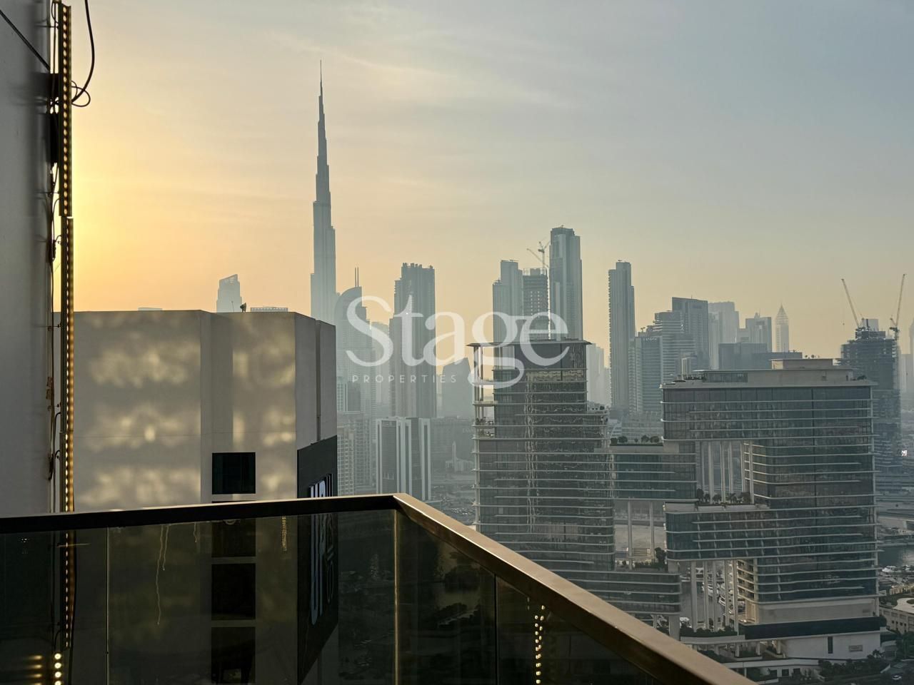 1 bedroom apartment for Rent in Business Bay, Dubai AP8380L