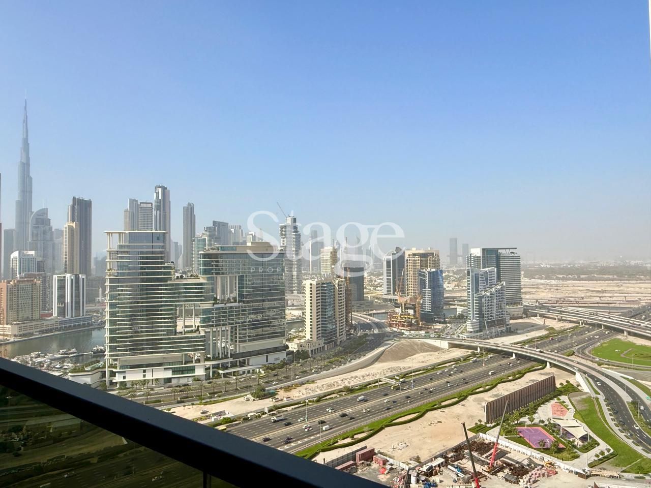 2 bedrooms apartment for Rent in Business Bay, Dubai AP9537L