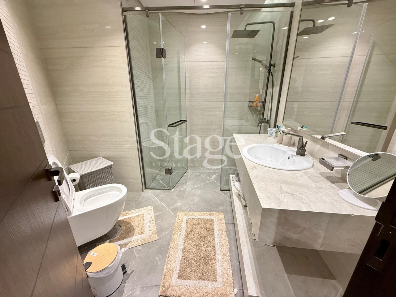 2 bedrooms apartment for Rent in Business Bay, Dubai AP9537L