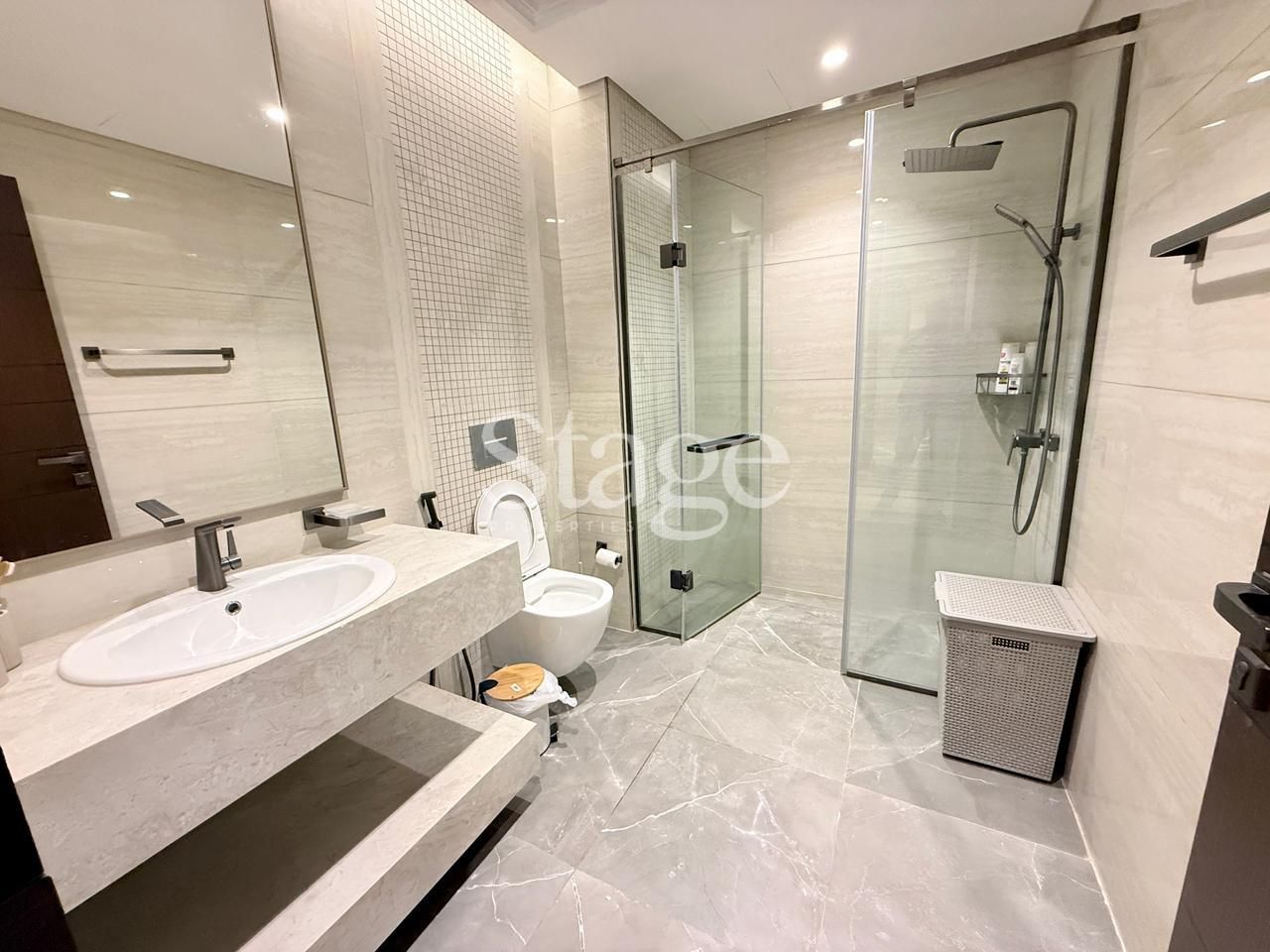 2 bedrooms apartment for Rent in Business Bay, Dubai AP9537L