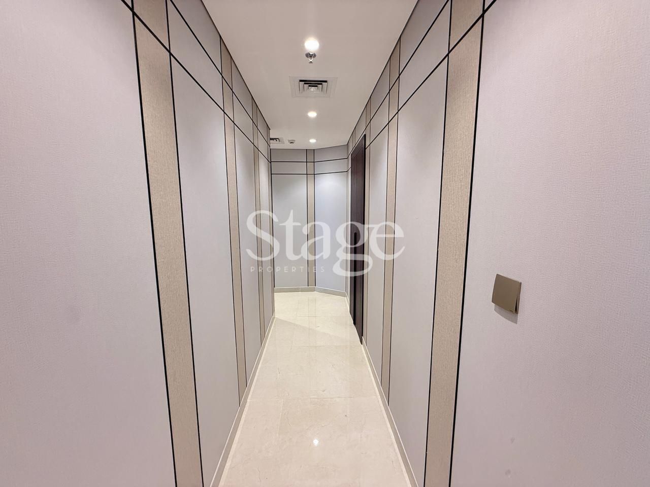 2 bedrooms apartment for Rent in Business Bay, Dubai AP9537L