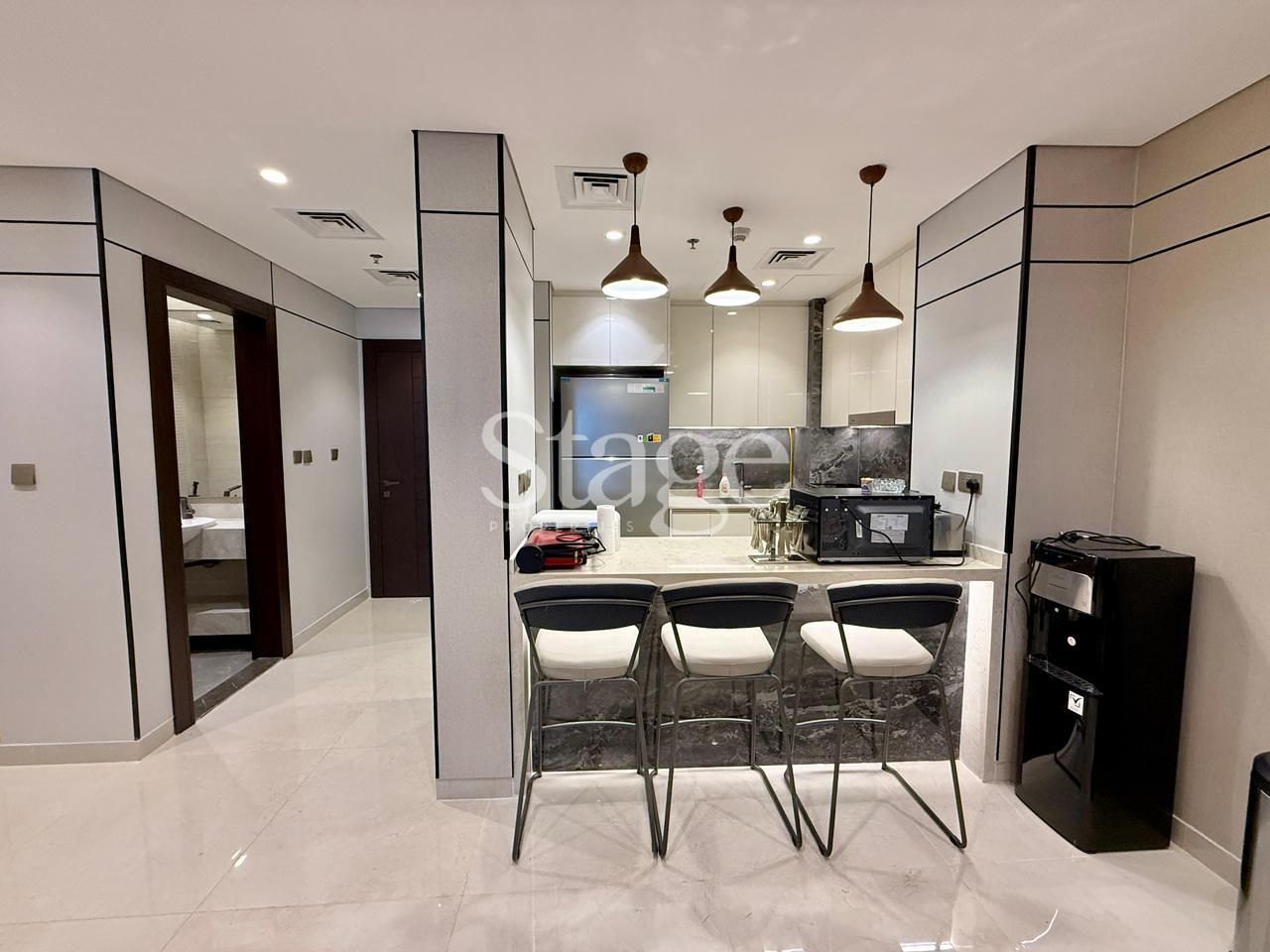 2 bedrooms apartment for Rent in Business Bay, Dubai AP9537L