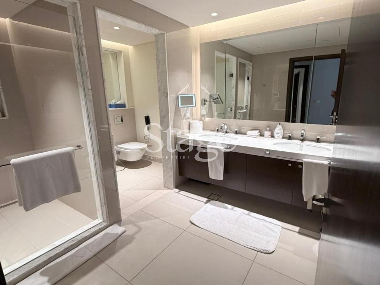 2 bedrooms apartment for Rent in Downtown Dubai, Dubai AP9142L