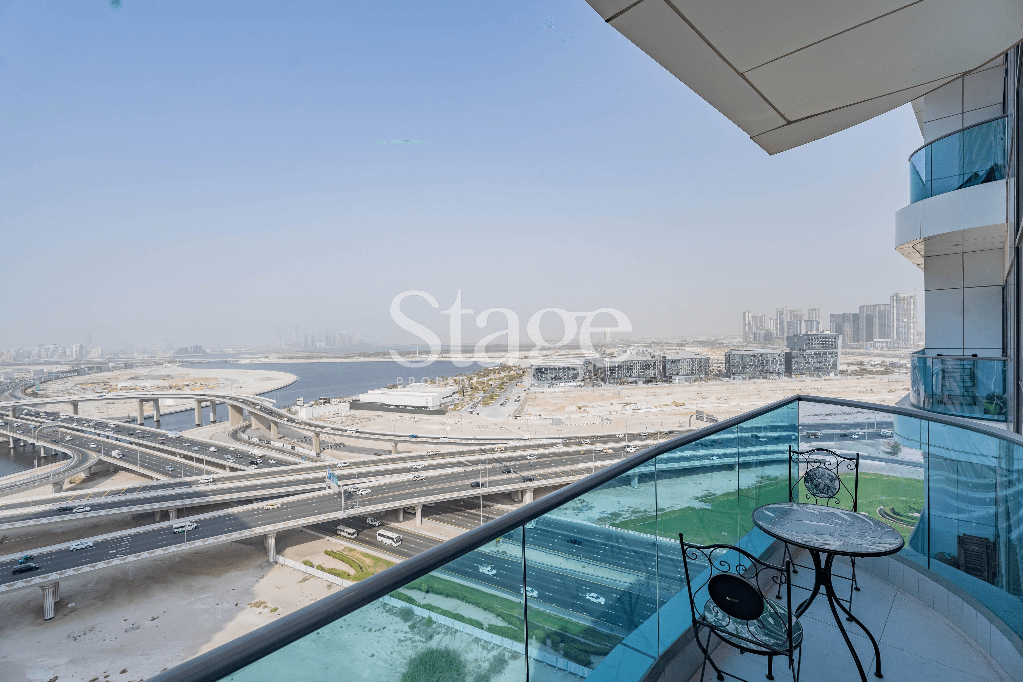 1 bedroom apartment for Rent in Business Bay, Dubai AP7376L