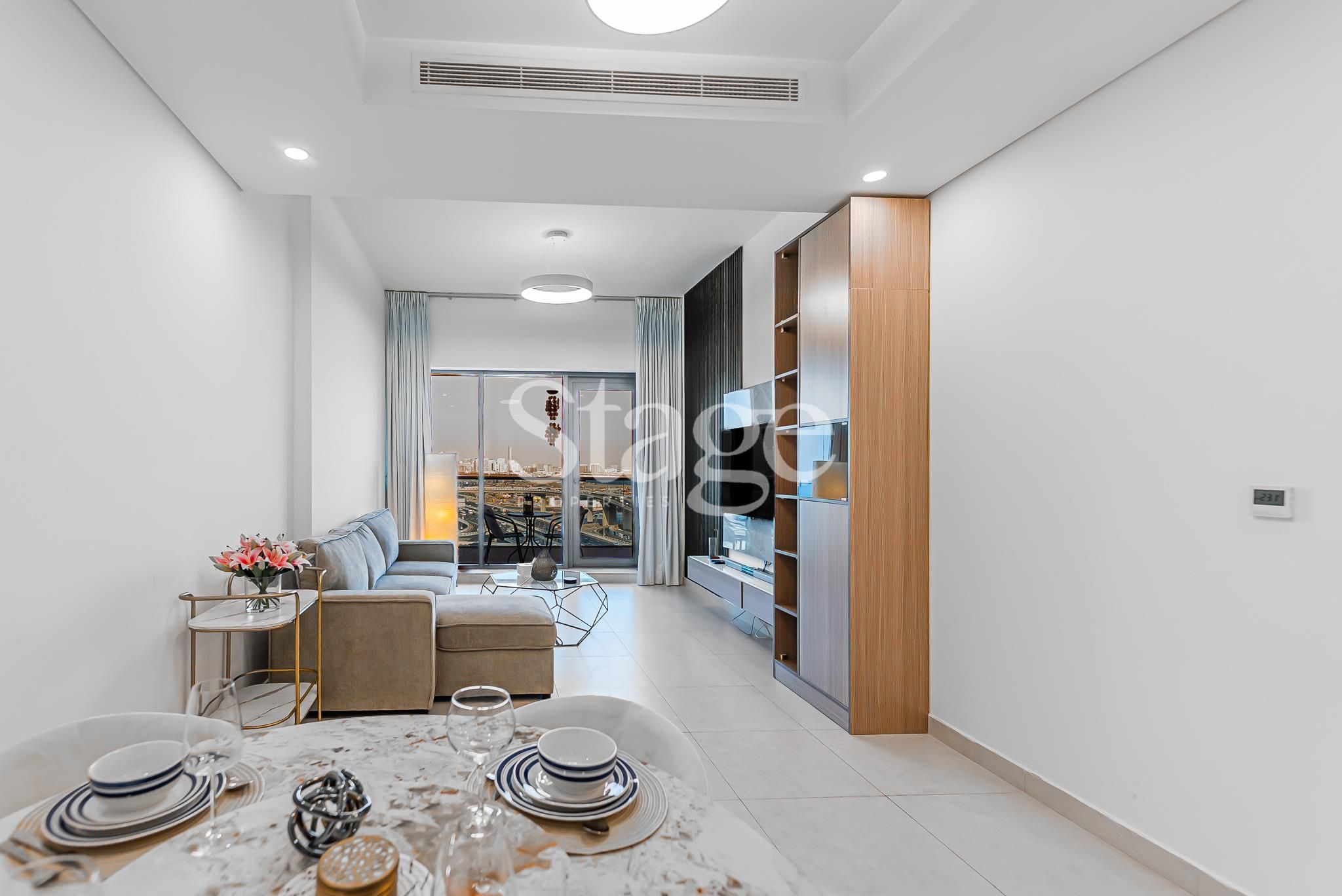 1 bedroom apartment for Rent in Business Bay, Dubai AP9983L