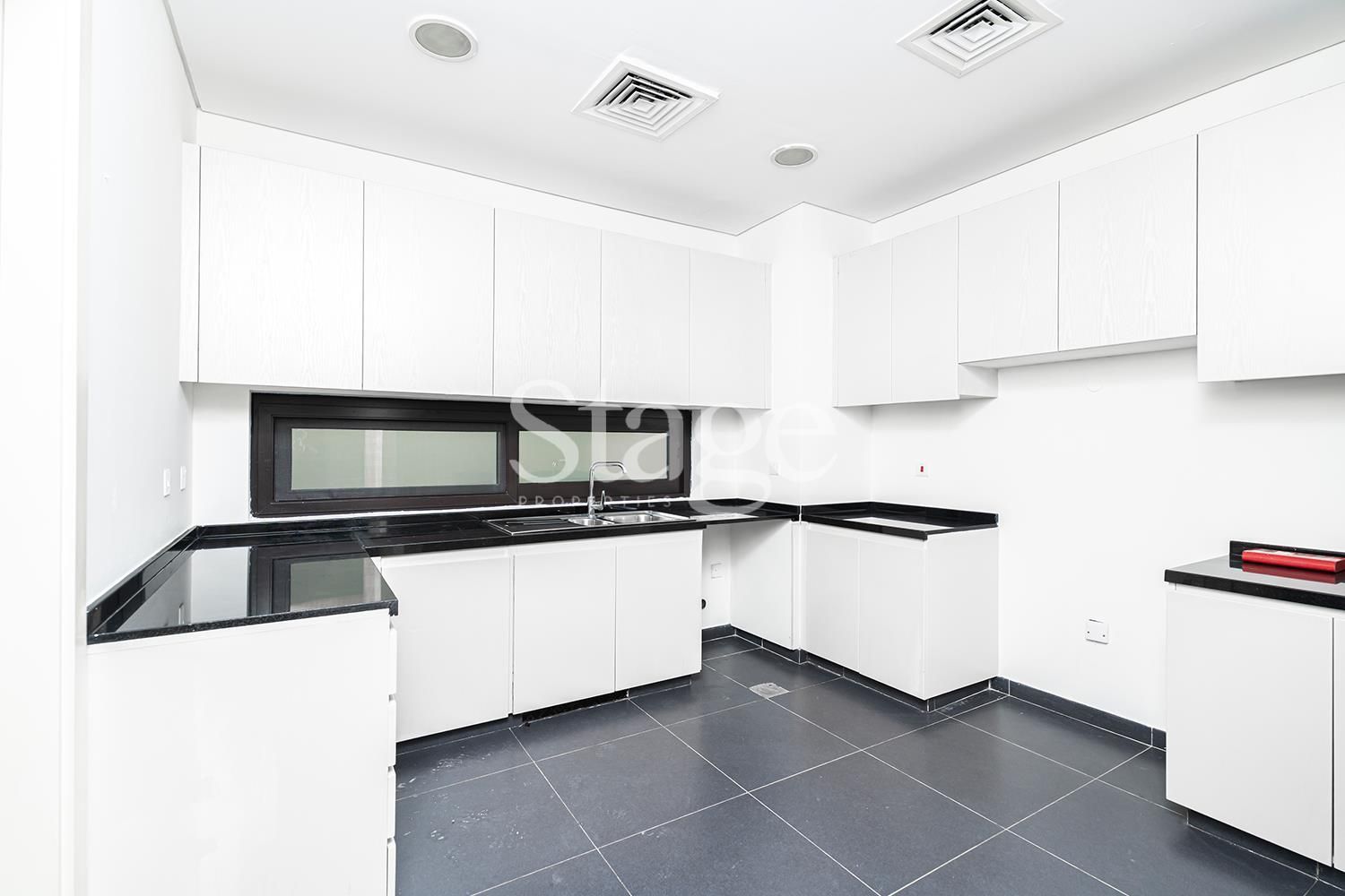 3 bedrooms Townhouse for Rent in DAMAC Hills, Dubai TH8740L