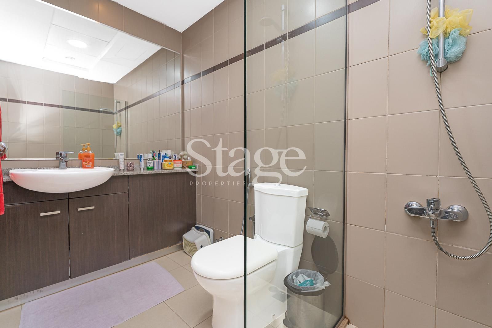 2 bedrooms apartment for Rent in Remraam, Dubai AP9227L