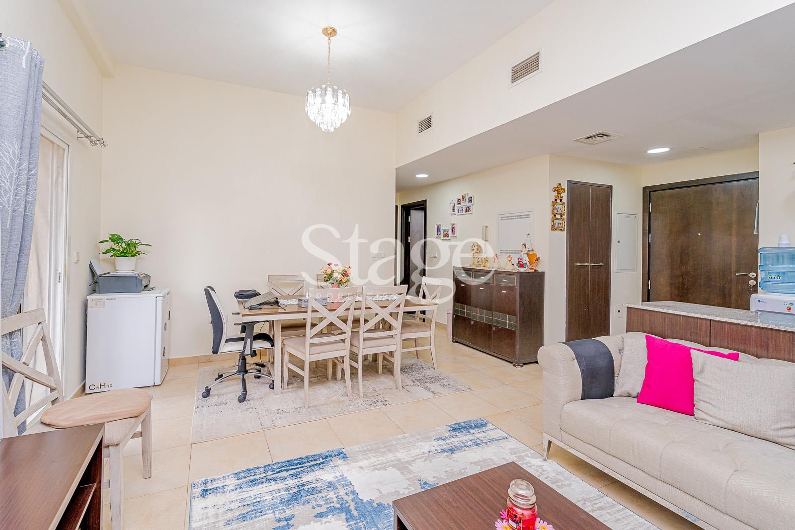 2 bedrooms apartment for Rent in Remraam, Dubai AP9227L