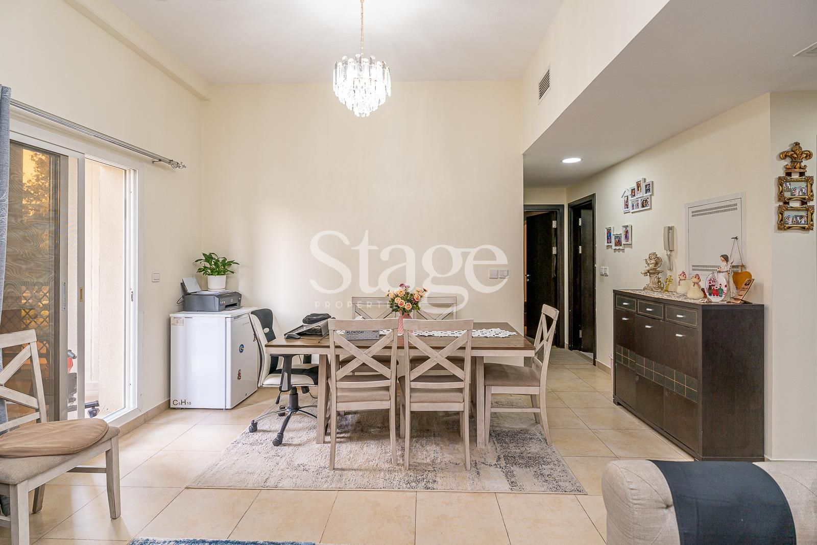 2 bedrooms apartment for Rent in Remraam, Dubai AP9227L