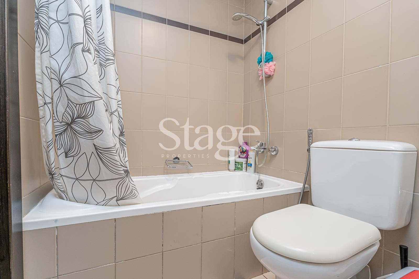 2 bedrooms apartment for Sale in Remraam, Dubai AP7545S