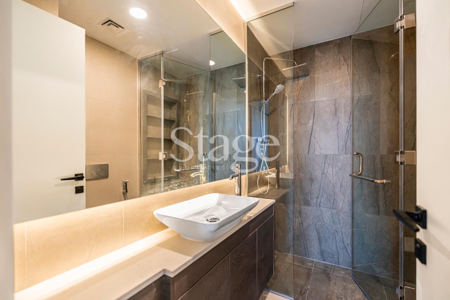 3 bedrooms apartment for Sale in Rukan, Dubai AP8241S