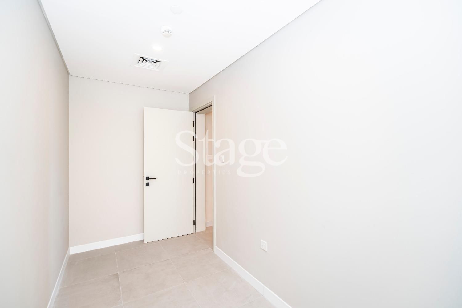 3 bedrooms apartment for Sale in Rukan, Dubai AP8241S