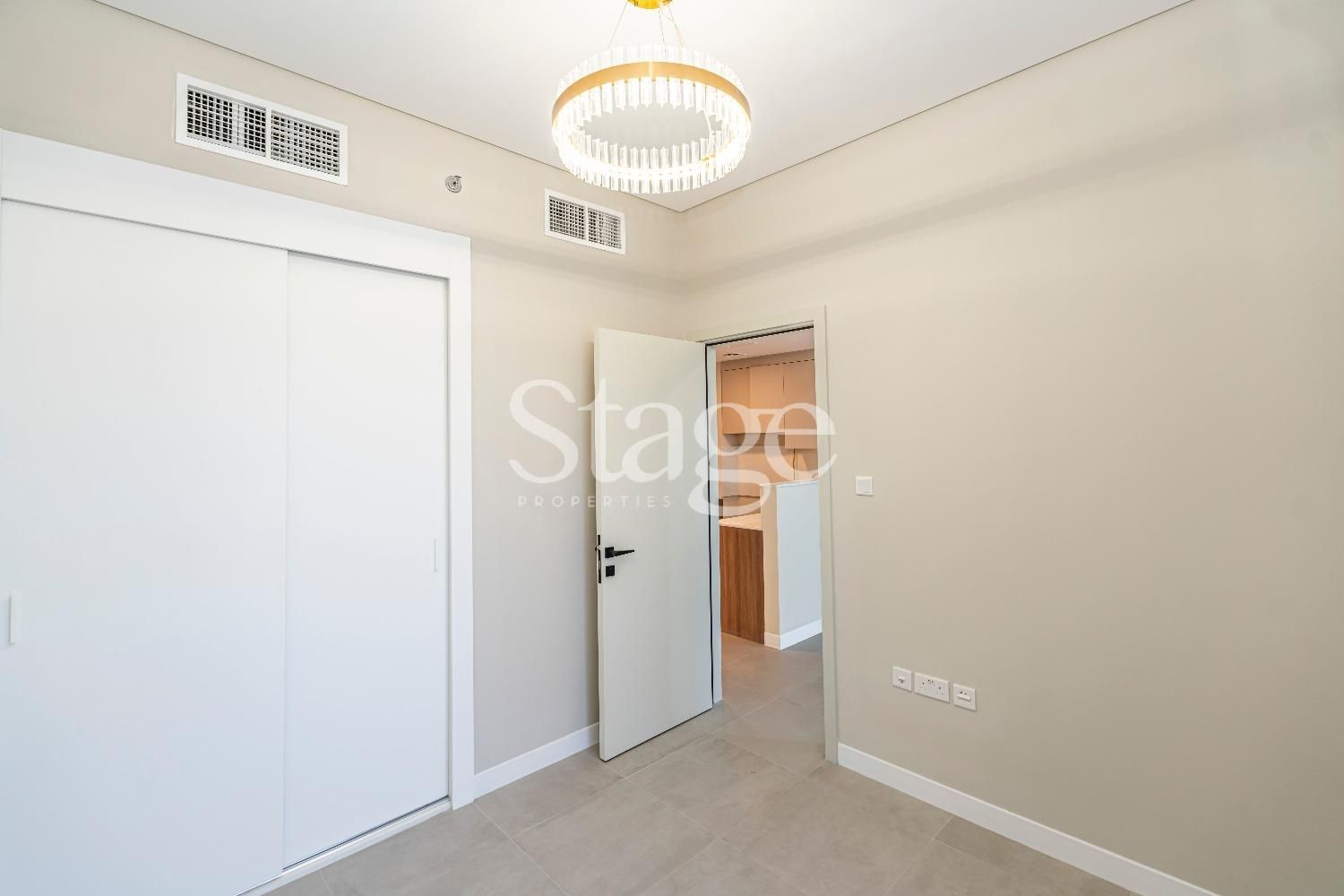 3 bedrooms apartment for Sale in Rukan, Dubai AP7744S