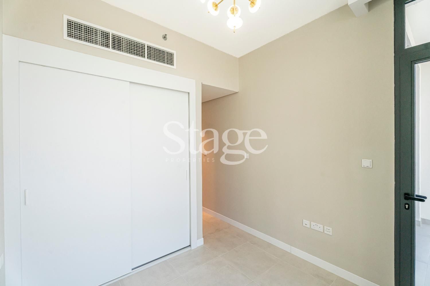 3 bedrooms apartment for Sale in Rukan, Dubai AP8241S