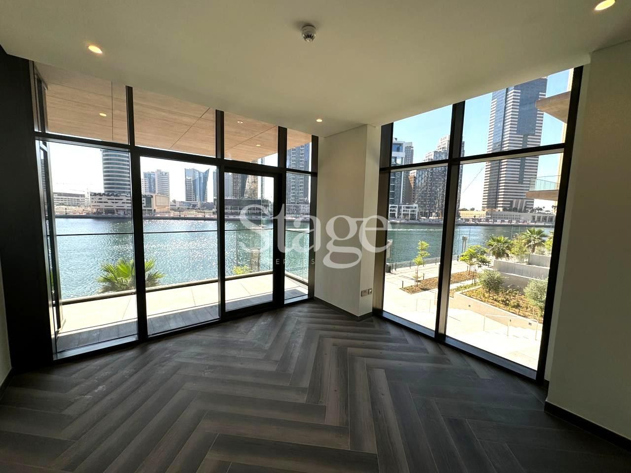 شقة من ٣ غرف نوم للبيع في Business Bay، Dubai AP7539S