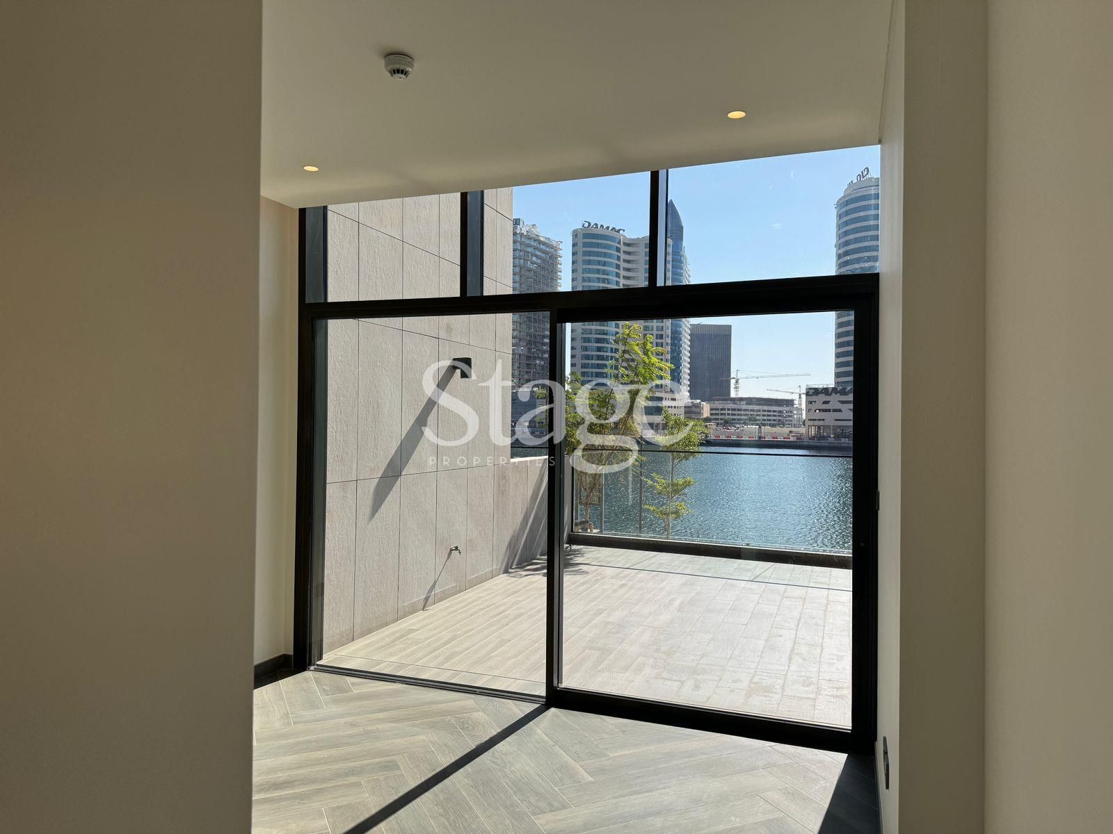 شقة من ٣ غرف نوم للبيع في Business Bay، Dubai AP7539S