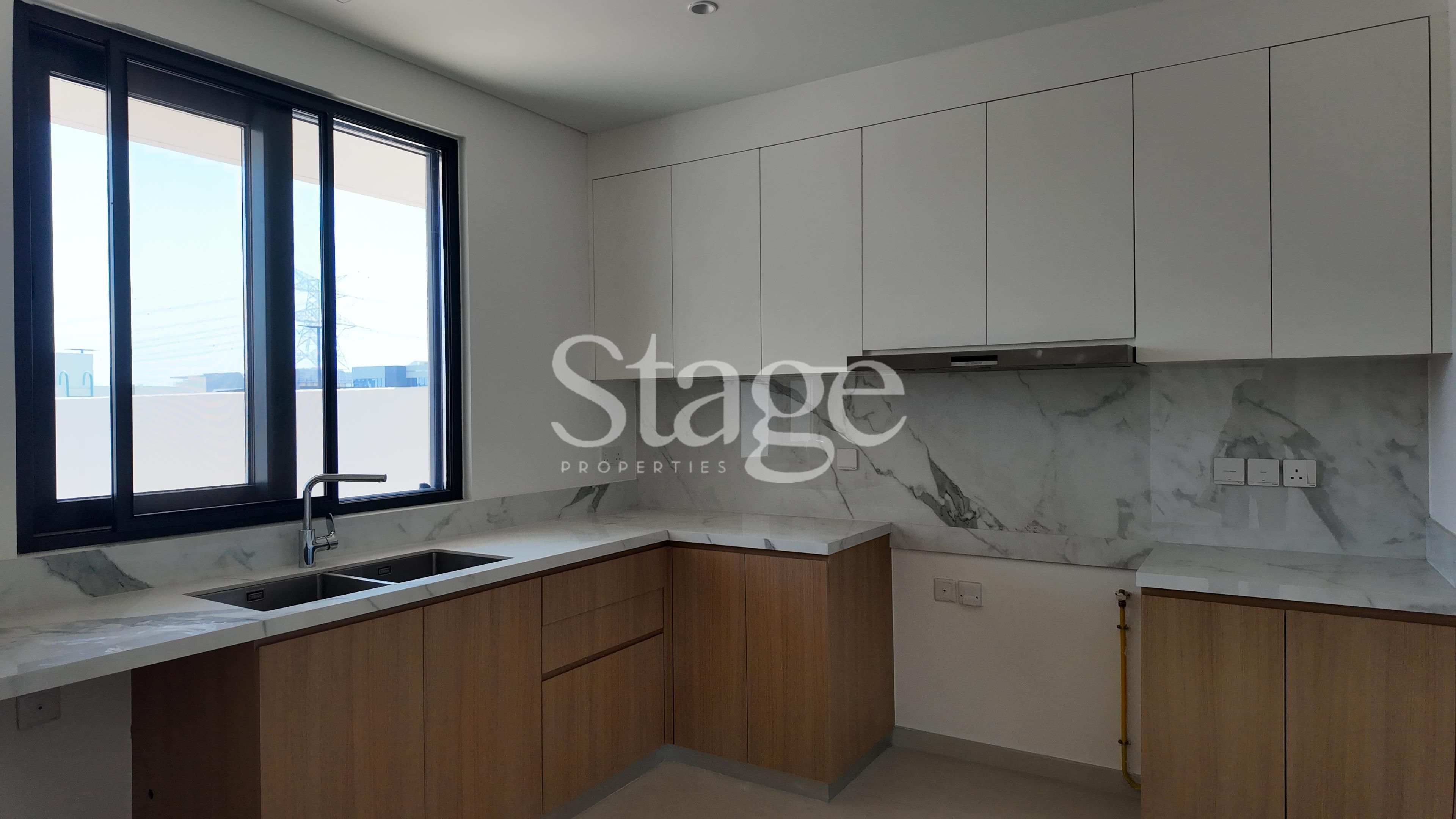 3 bedrooms Townhouse for Rent in Jebel Ali, Dubai TH10062L