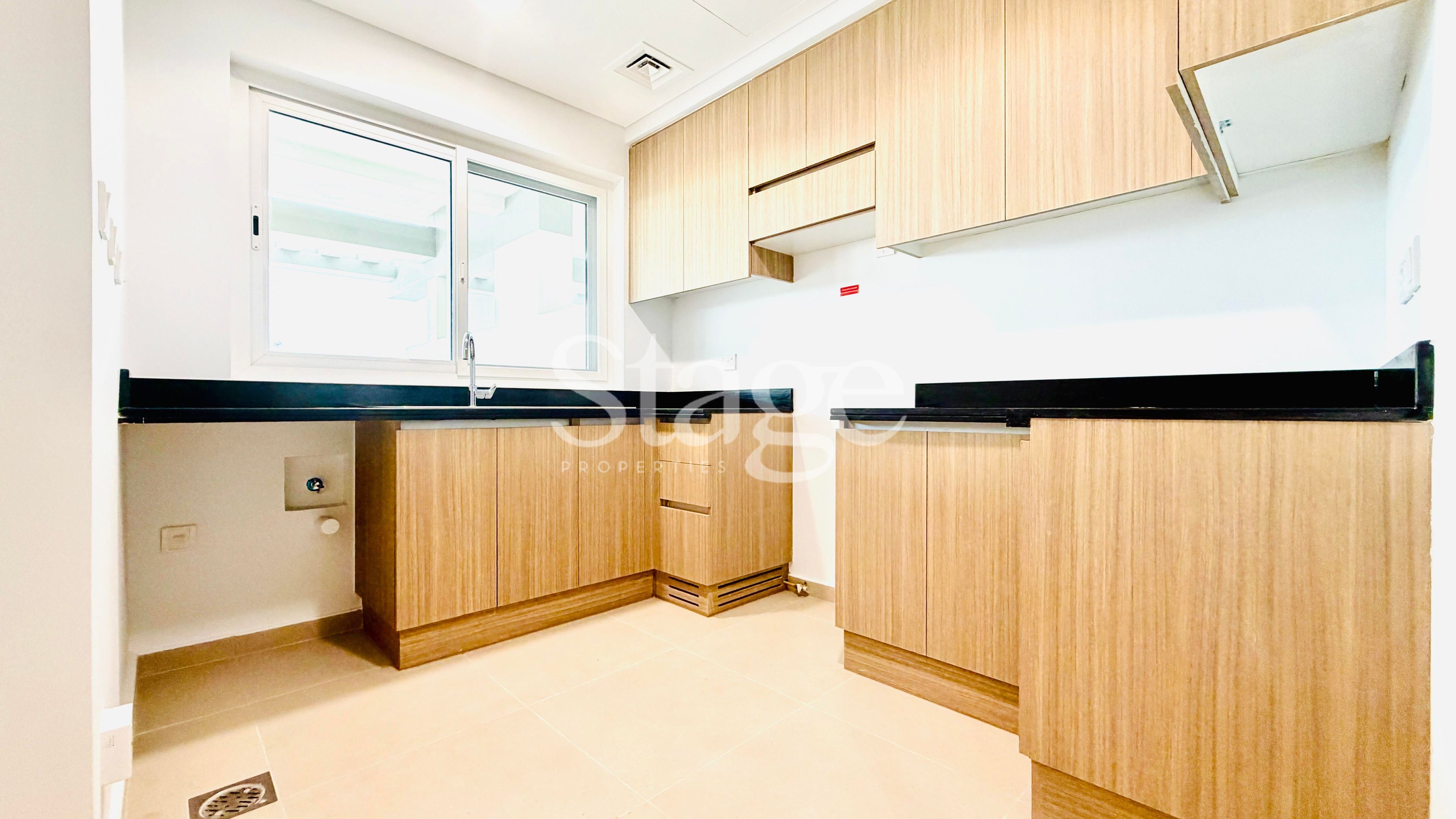 3 bedrooms Townhouse for Rent in Damac Hills 2, Dubai TH8858L