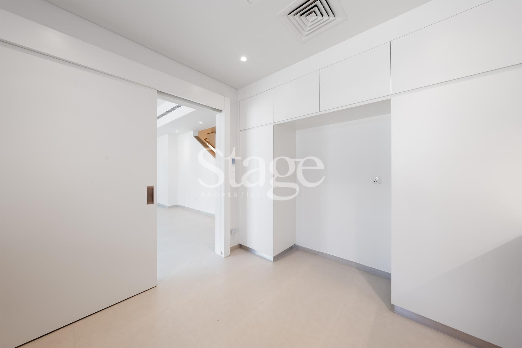 4 bedrooms Townhouse for Rent in Jebel Ali, Dubai TH9660L