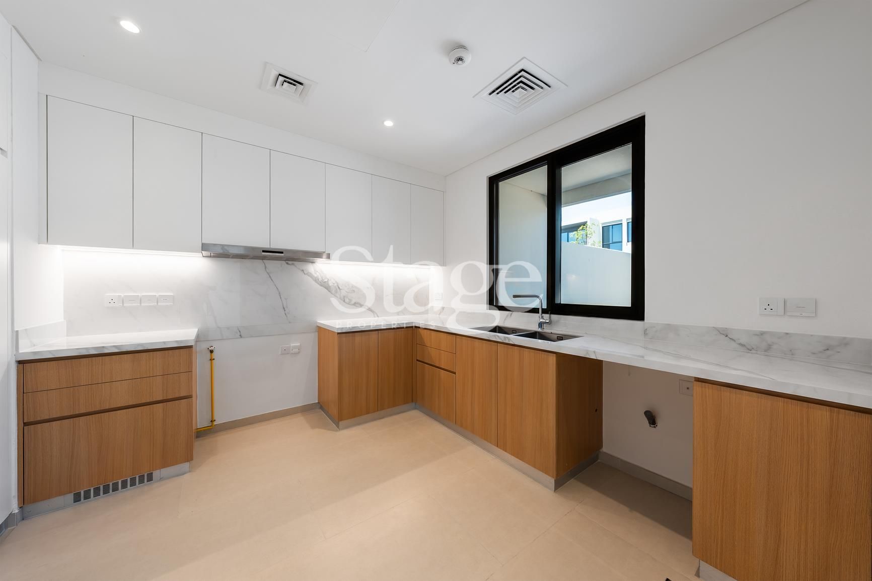 4 bedrooms Townhouse for Rent in Jebel Ali, Dubai TH9660L