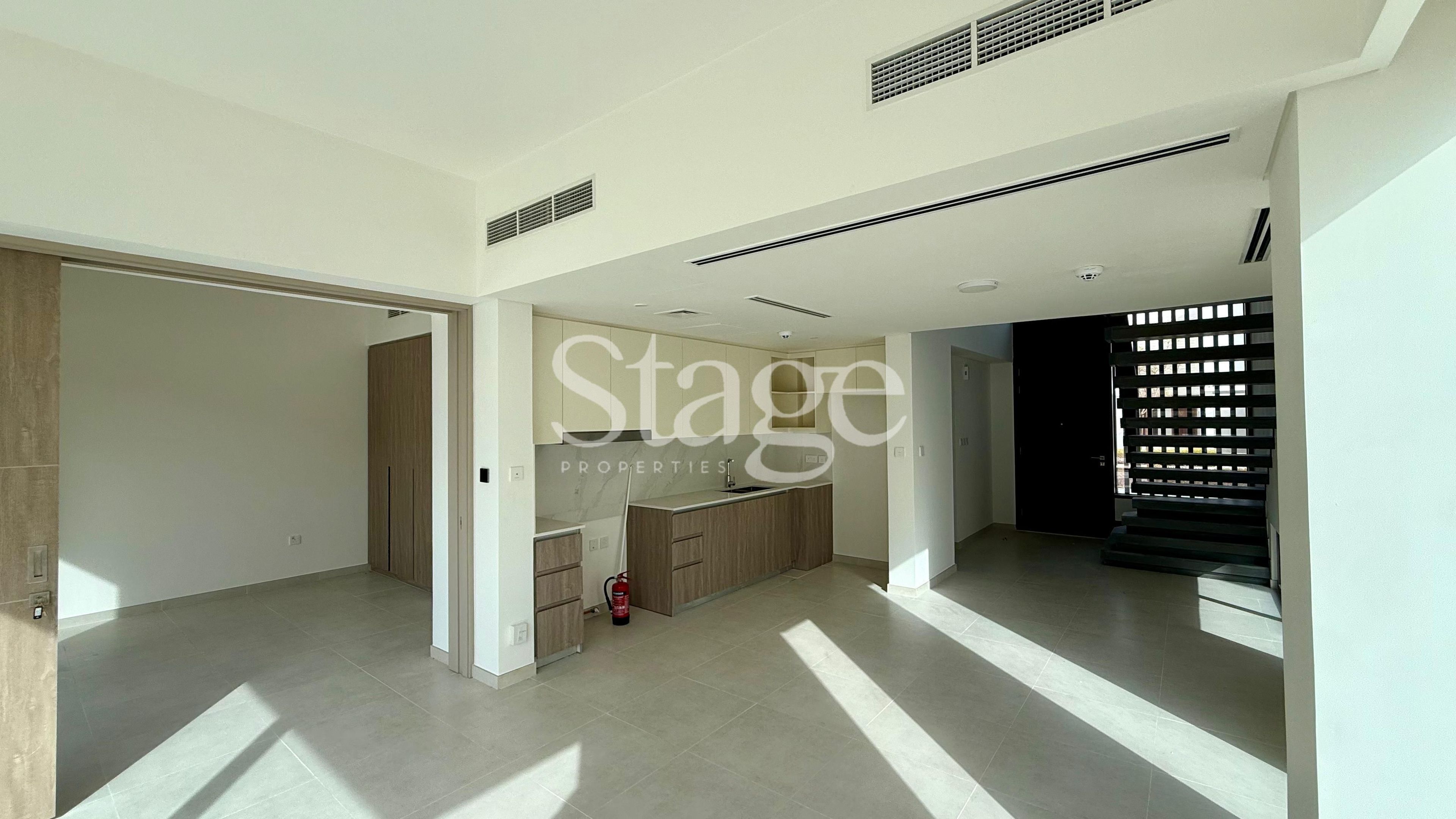 4 bedrooms Townhouse for Rent in The Valley, Dubai TH8237L