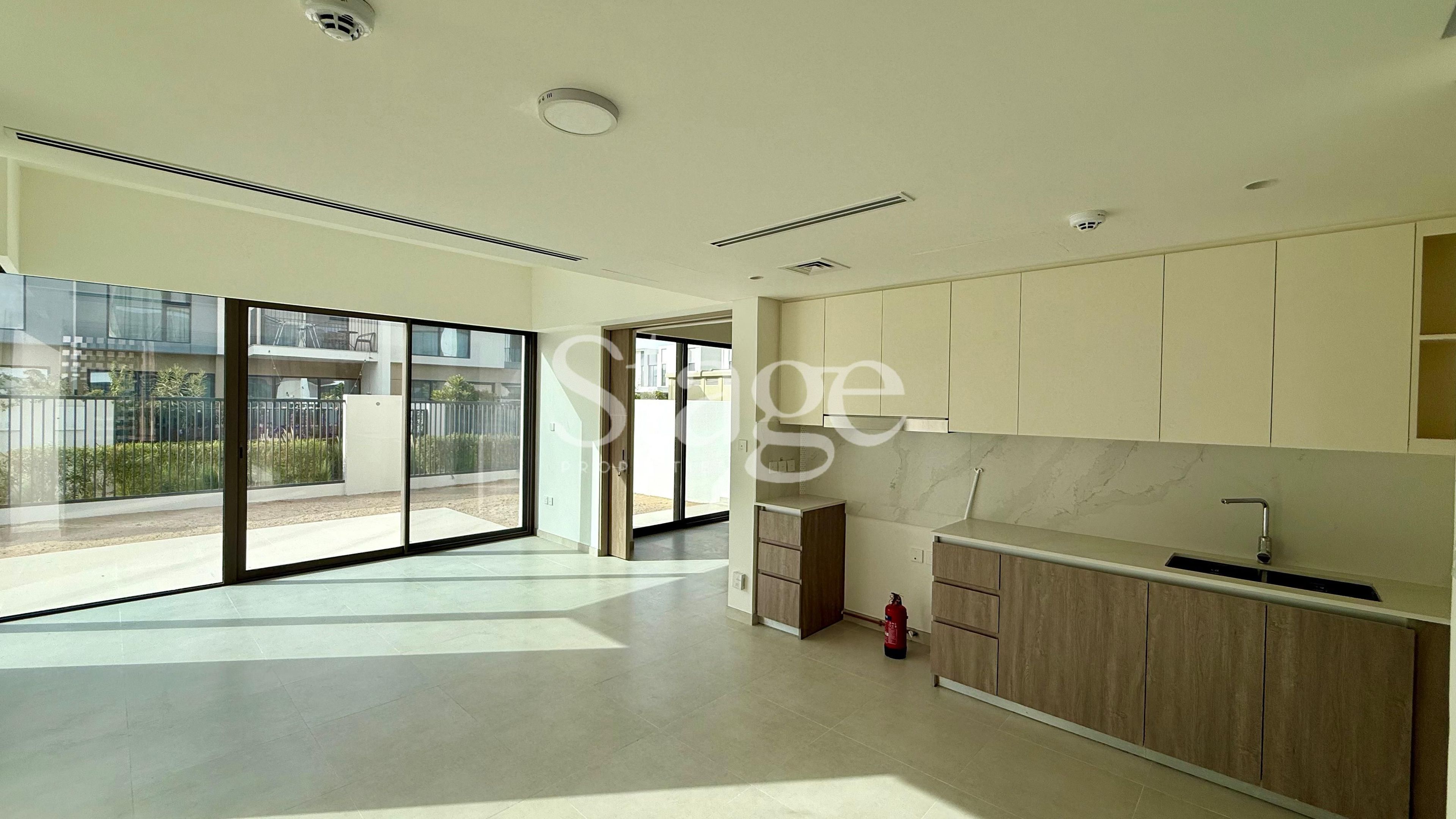 4 bedrooms Townhouse for Rent in The Valley, Dubai TH8237L