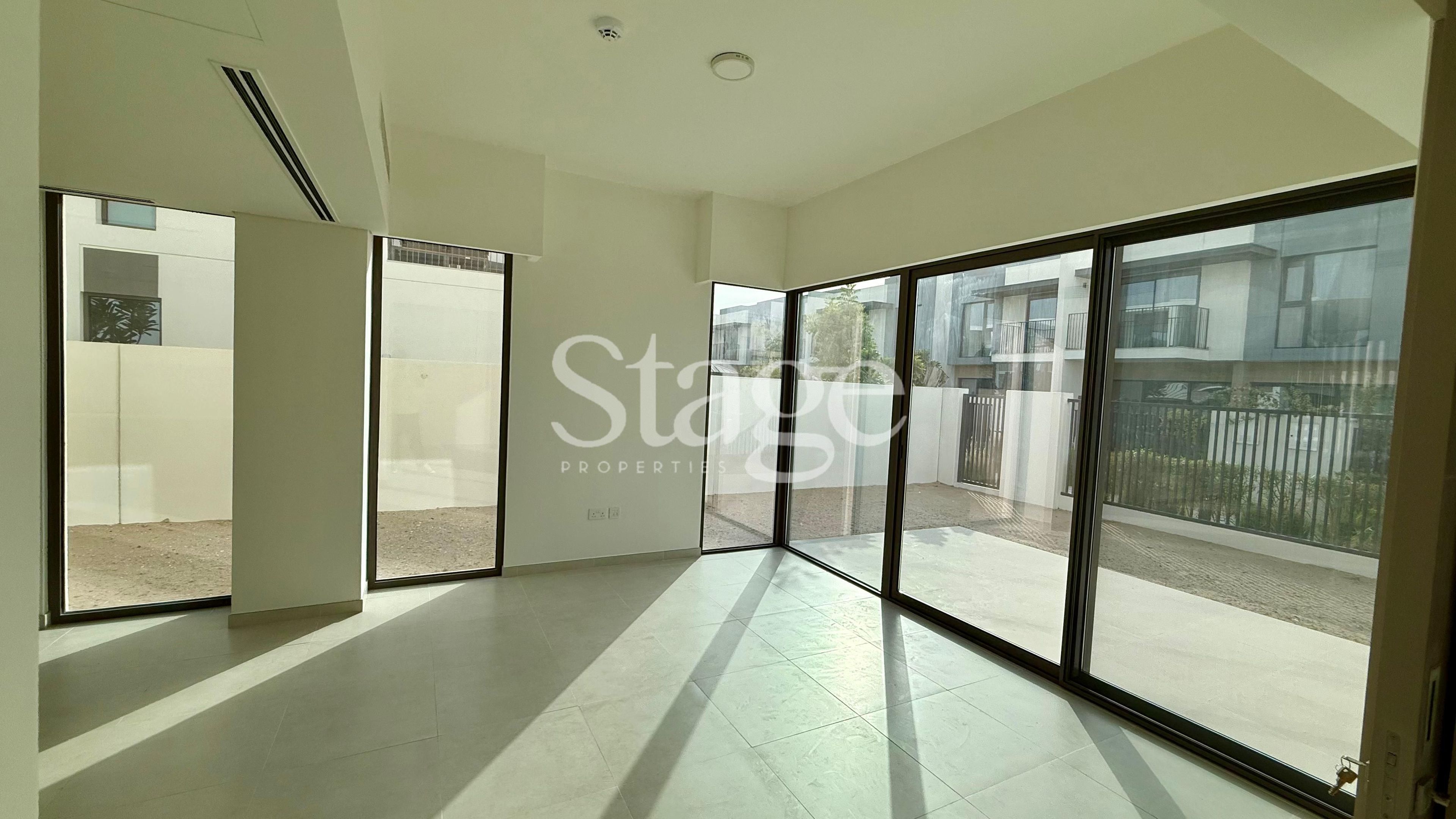 4 bedrooms Townhouse for Rent in The Valley, Dubai TH8237L