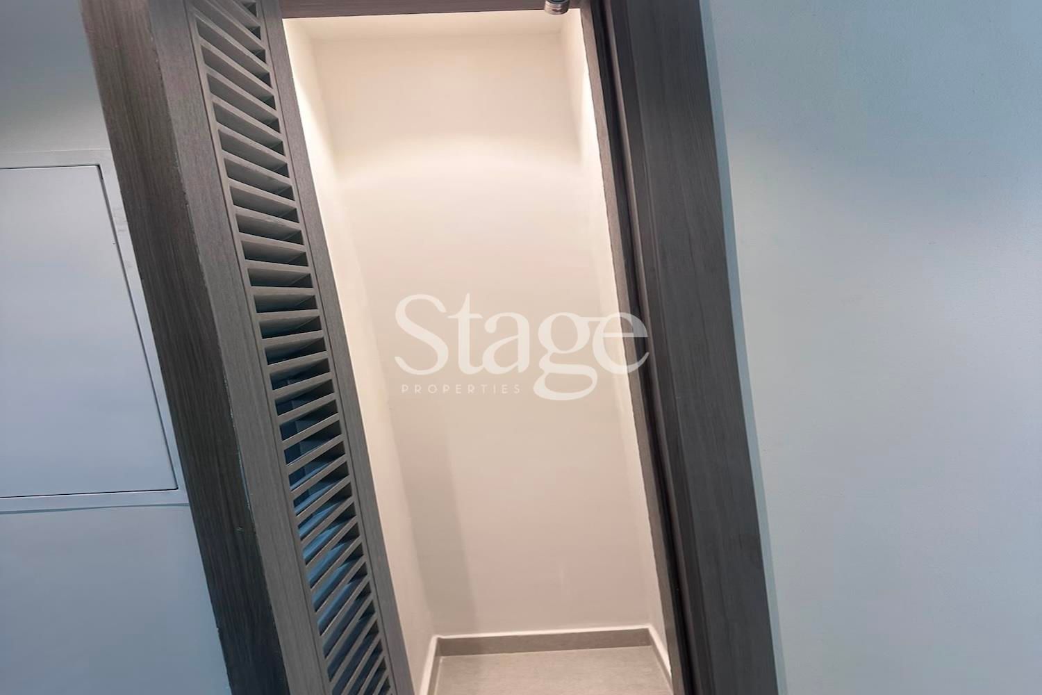 تاون هاوس من ٤ غرف نوم للإيجار في Damac Hills 2، Dubai TH9903L