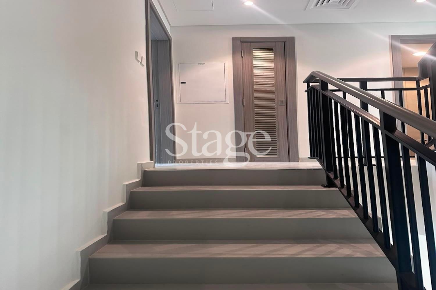 تاون هاوس من ٤ غرف نوم للإيجار في Damac Hills 2، Dubai TH9903L