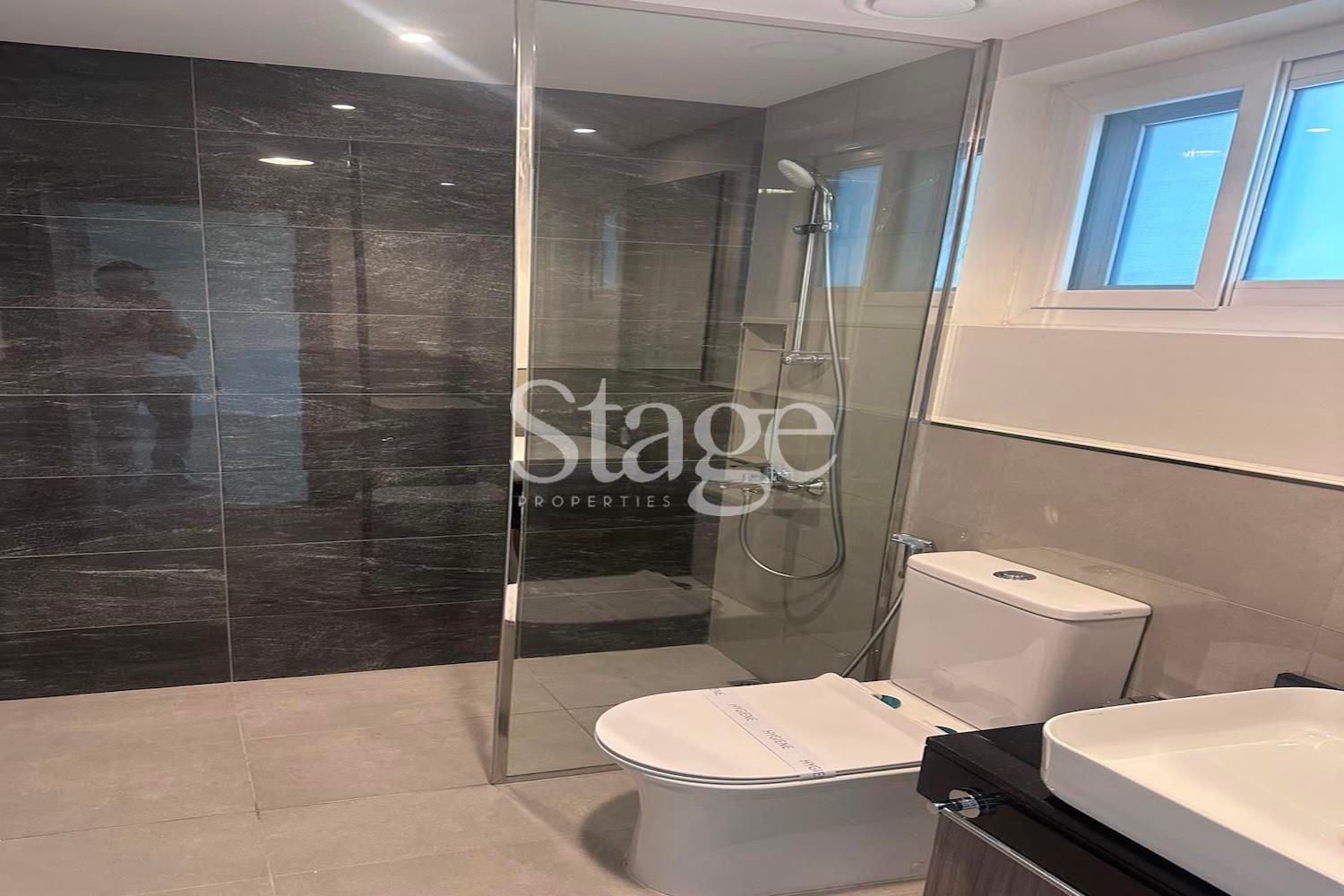 تاون هاوس من ٤ غرف نوم للإيجار في Damac Hills 2، Dubai TH9903L