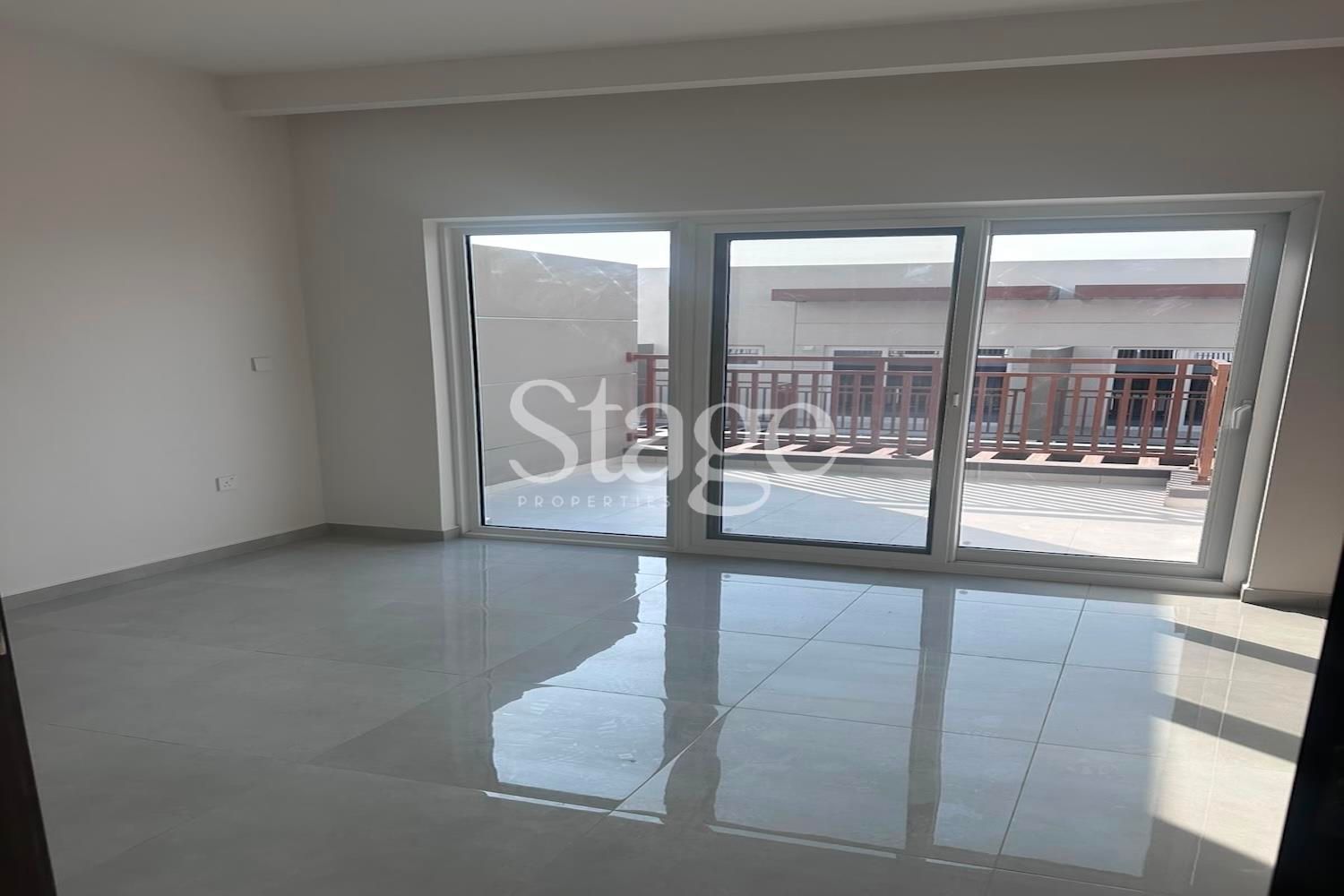 تاون هاوس من ٤ غرف نوم للإيجار في Damac Hills 2، Dubai TH9903L