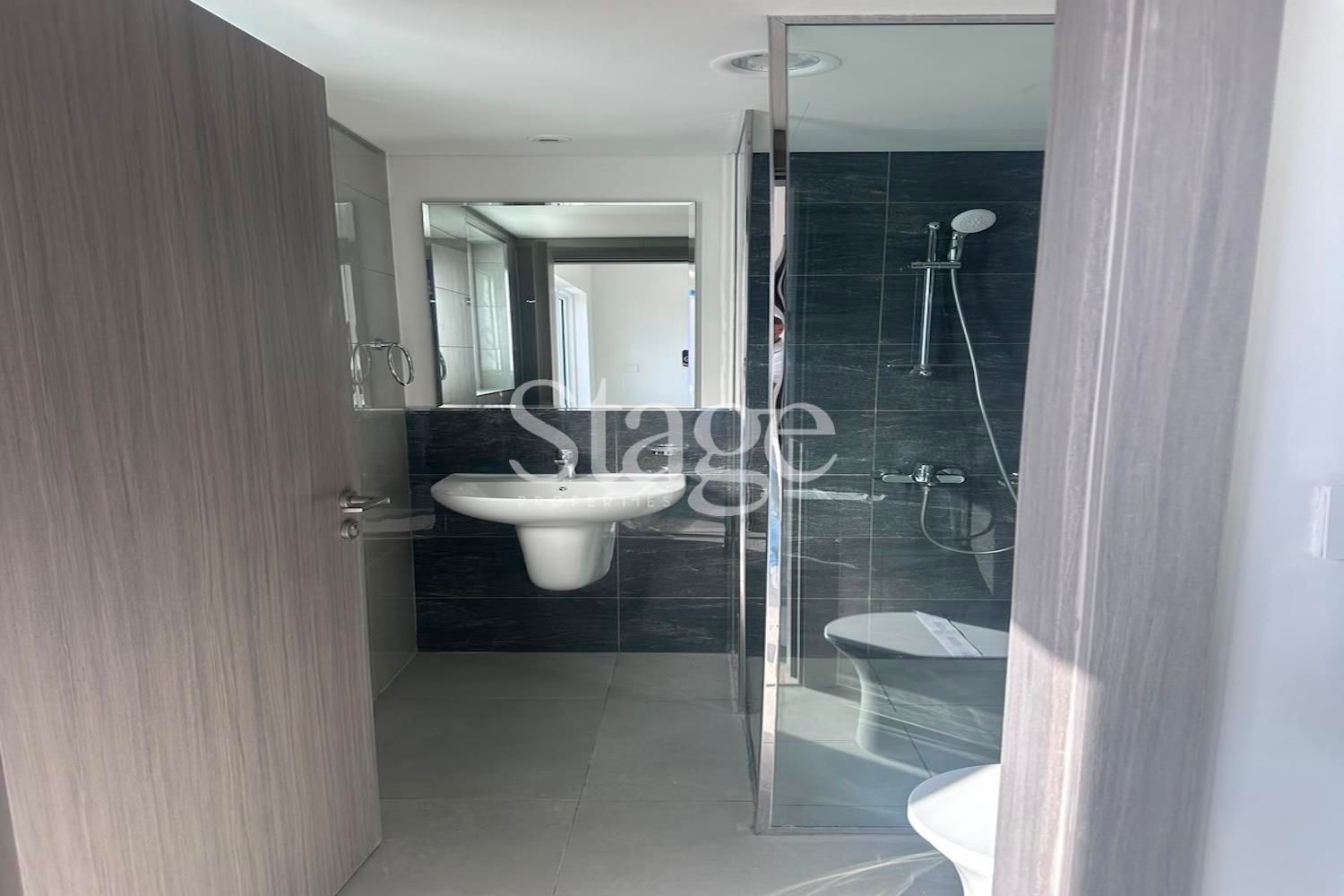 تاون هاوس من ٤ غرف نوم للإيجار في Damac Hills 2، Dubai TH9903L