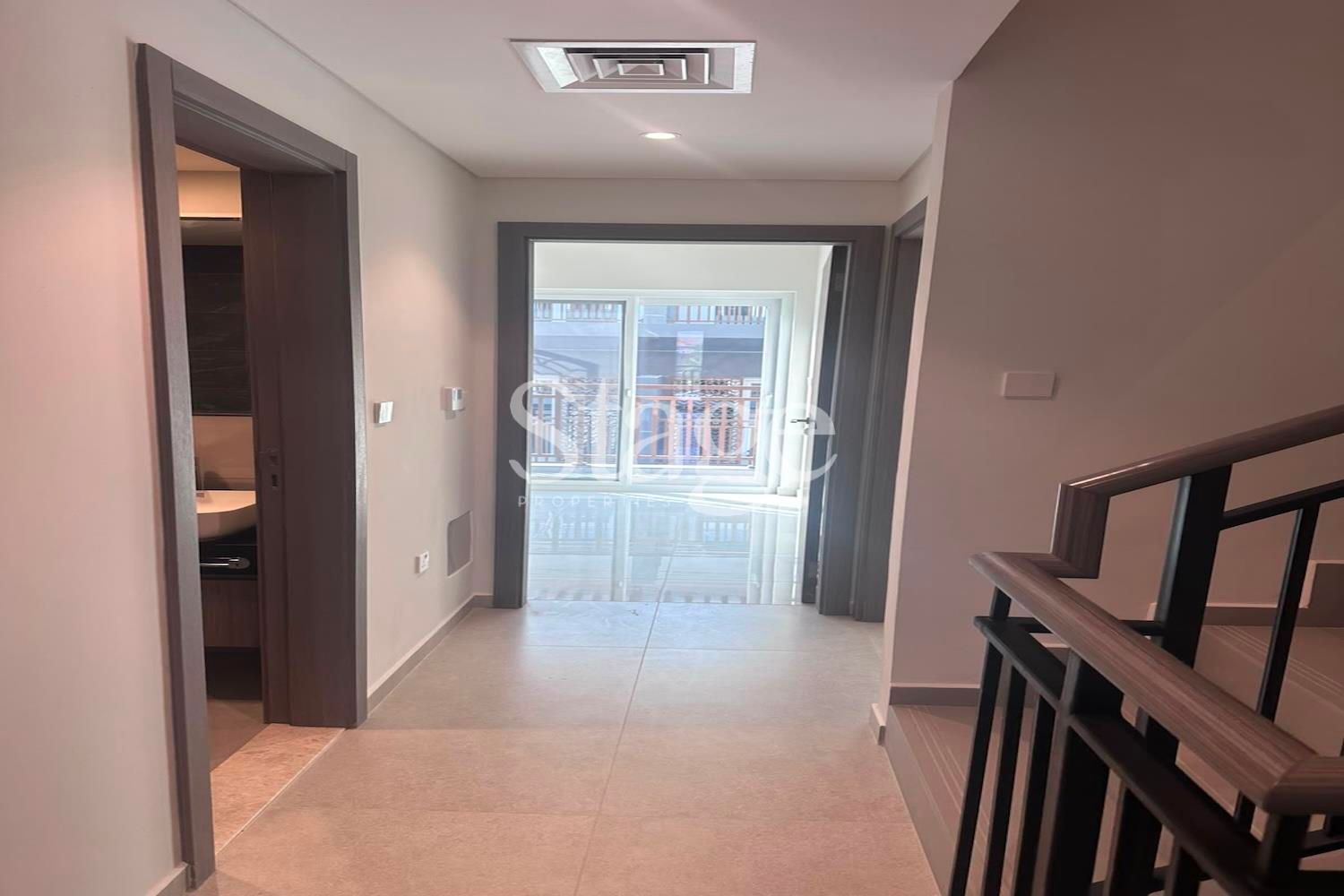 تاون هاوس من ٤ غرف نوم للإيجار في Damac Hills 2، Dubai TH9903L