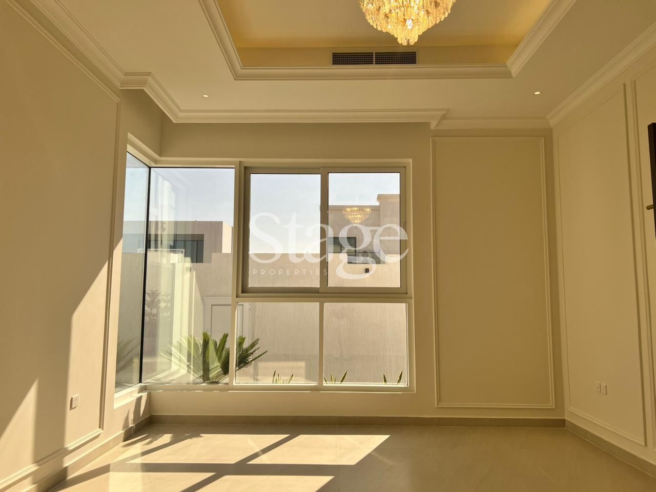 common من ٤ غرف نوم للبيع في Tilal City، Sharjah VI8691S