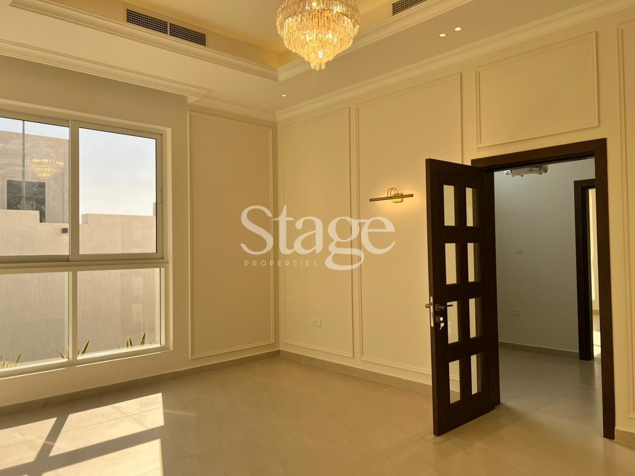 common من ٤ غرف نوم للبيع في Tilal City، Sharjah VI8691S