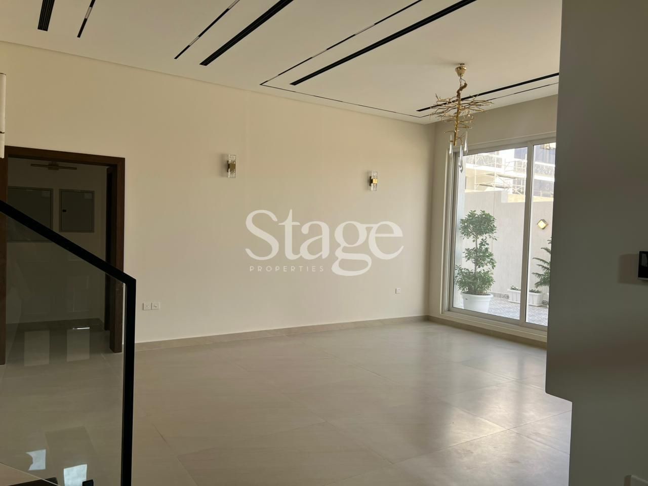 common من ٤ غرف نوم للبيع في Tilal City، Sharjah VI8691S